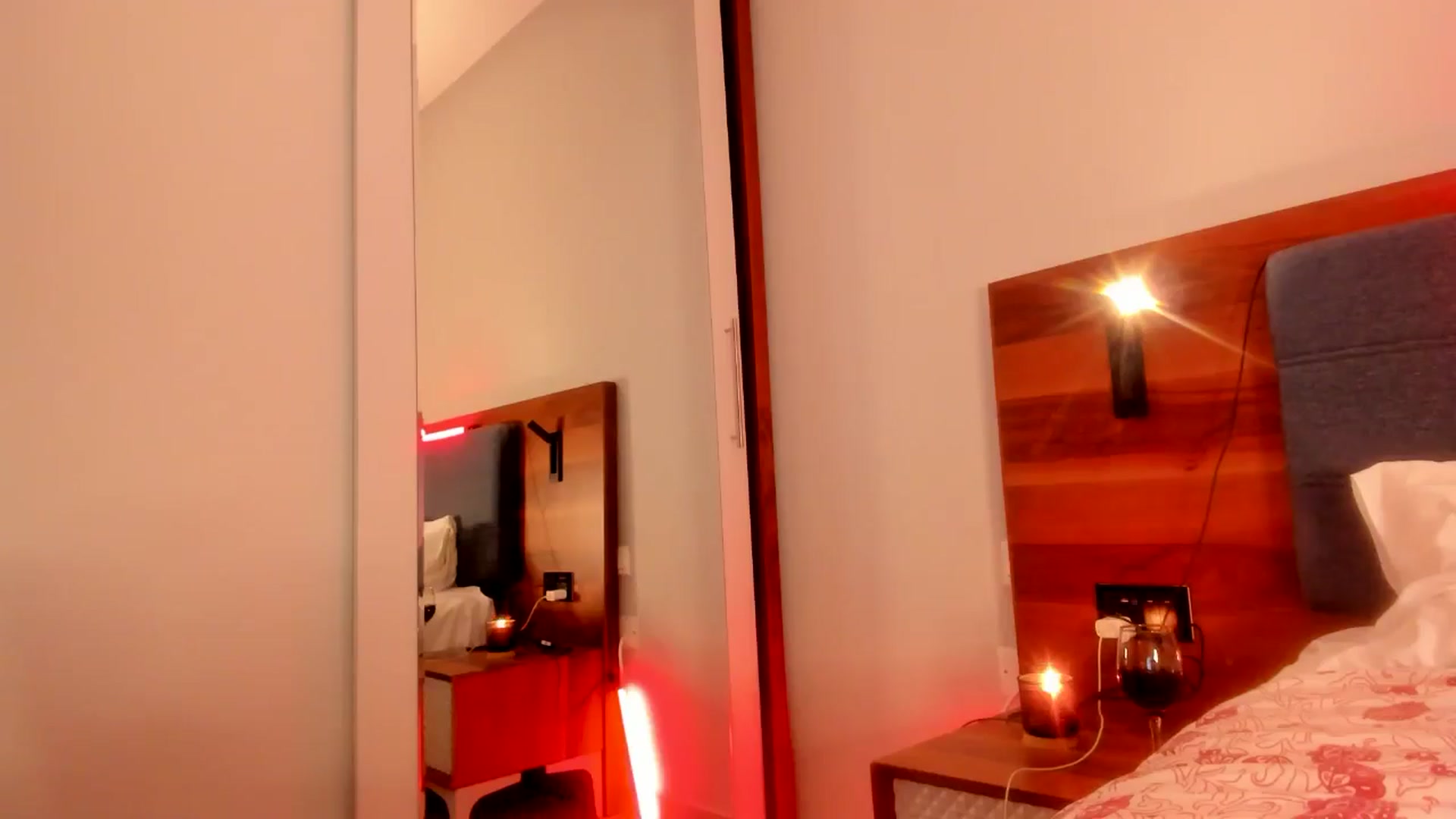 Gallery image thumbnail from Lindsoft's myfreecams stream on, 05/04/2025, 20:55 image 17 of 20