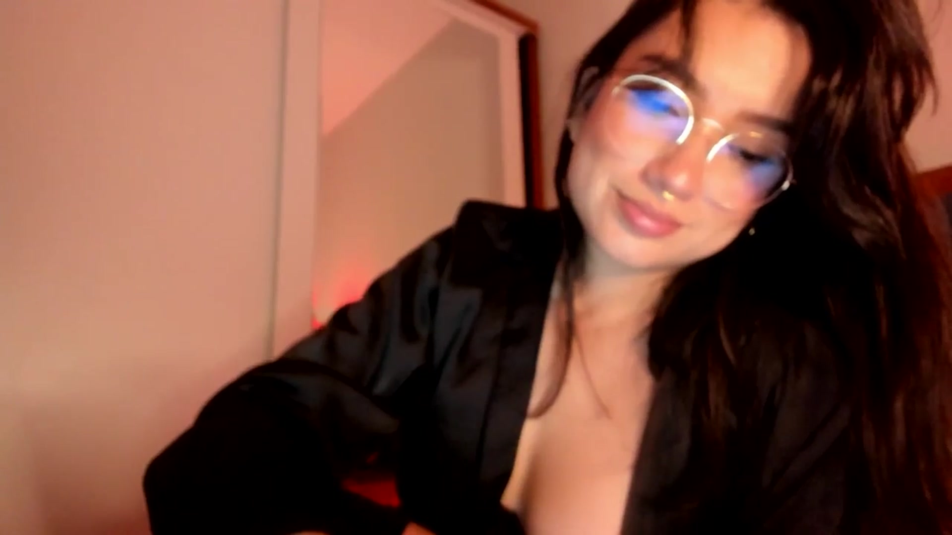 Gallery image thumbnail from Lindsoft's myfreecams stream on, 05/07/2025, 21:38 image 19 of 20