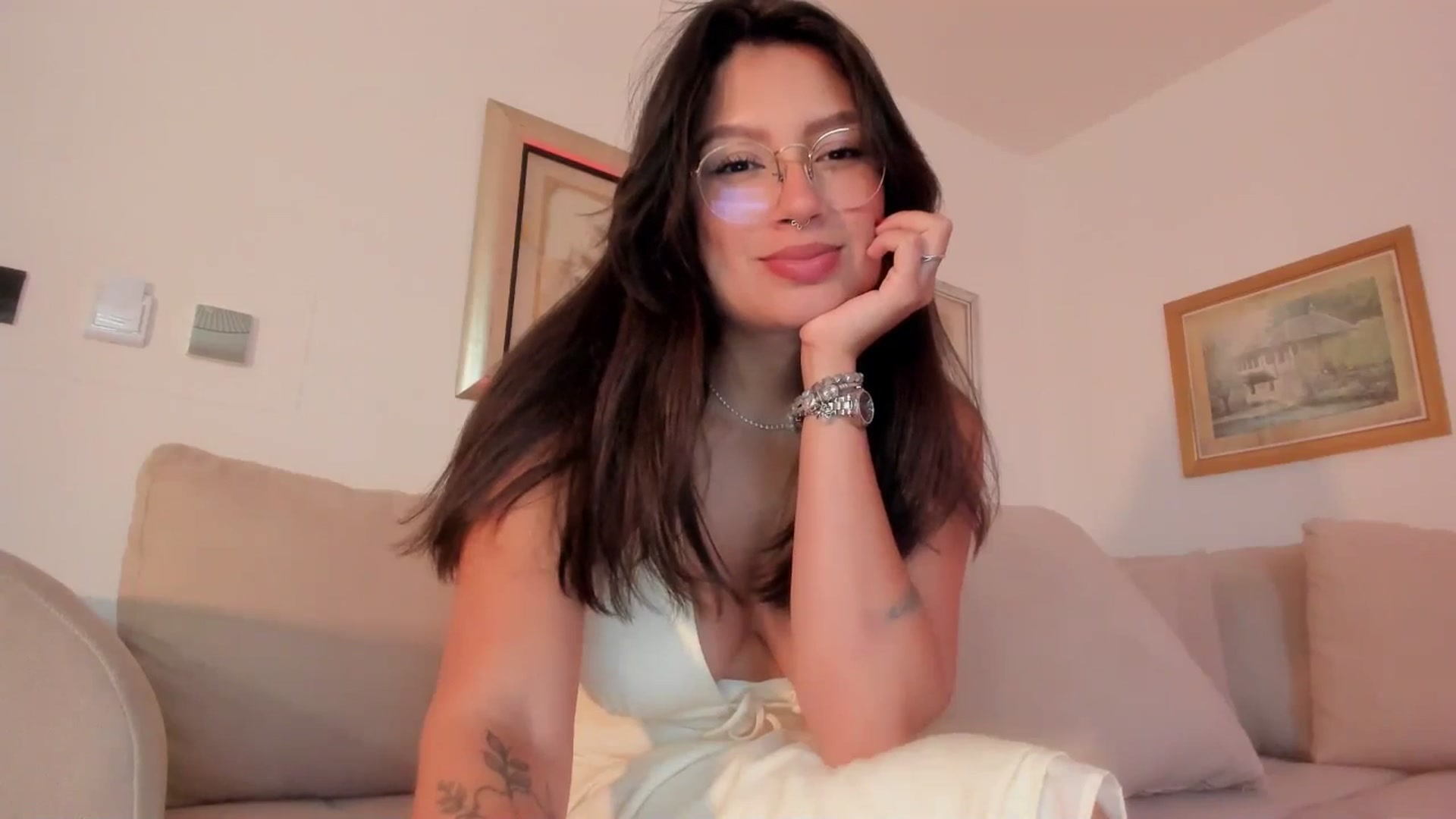Gallery image thumbnail from Lindsoft's myfreecams stream on, 06/25/2025, 17:23 image 3 of 20
