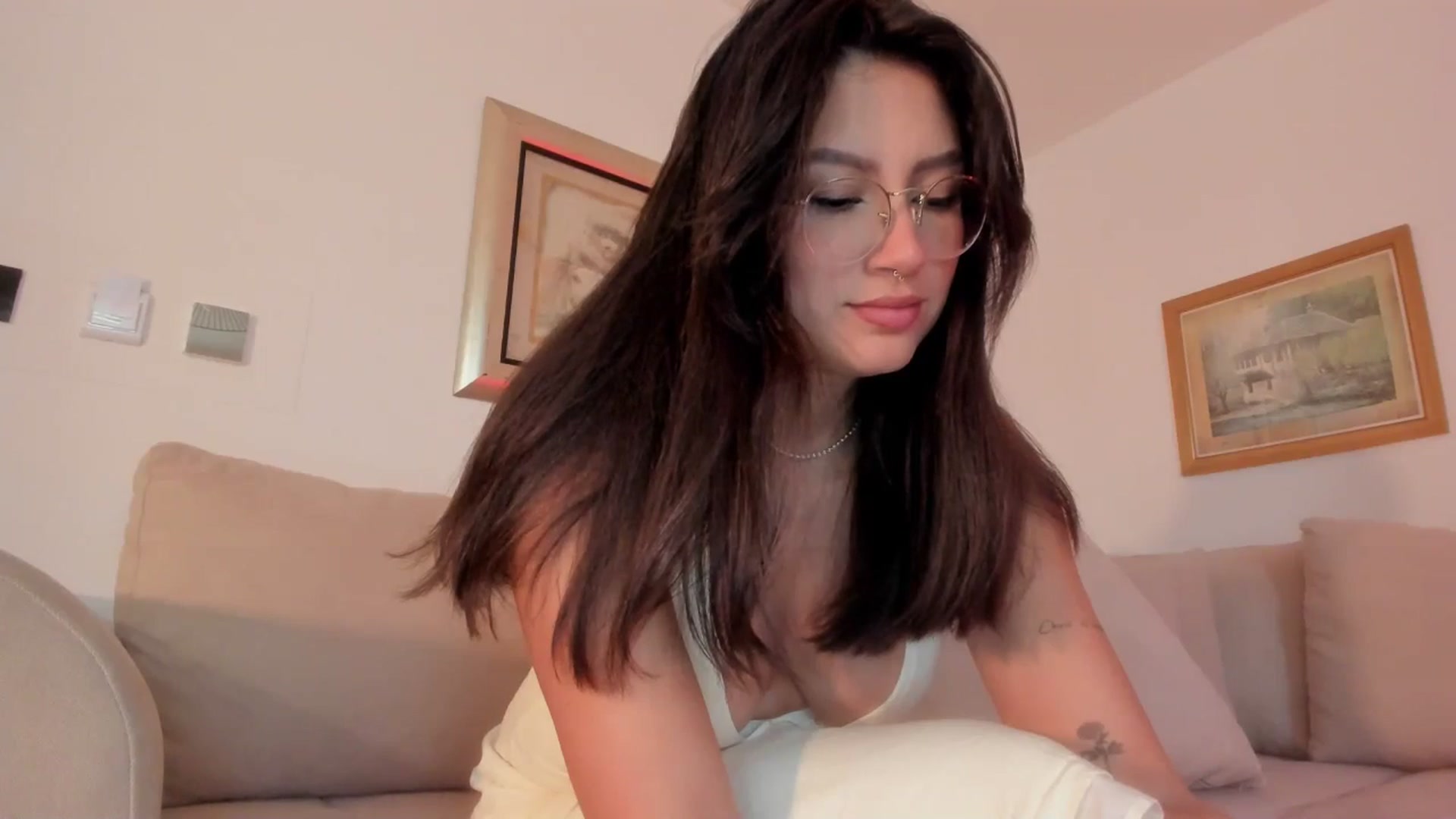 Gallery image thumbnail from Lindsoft's myfreecams stream on, 06/25/2025, 17:23 image 2 of 20