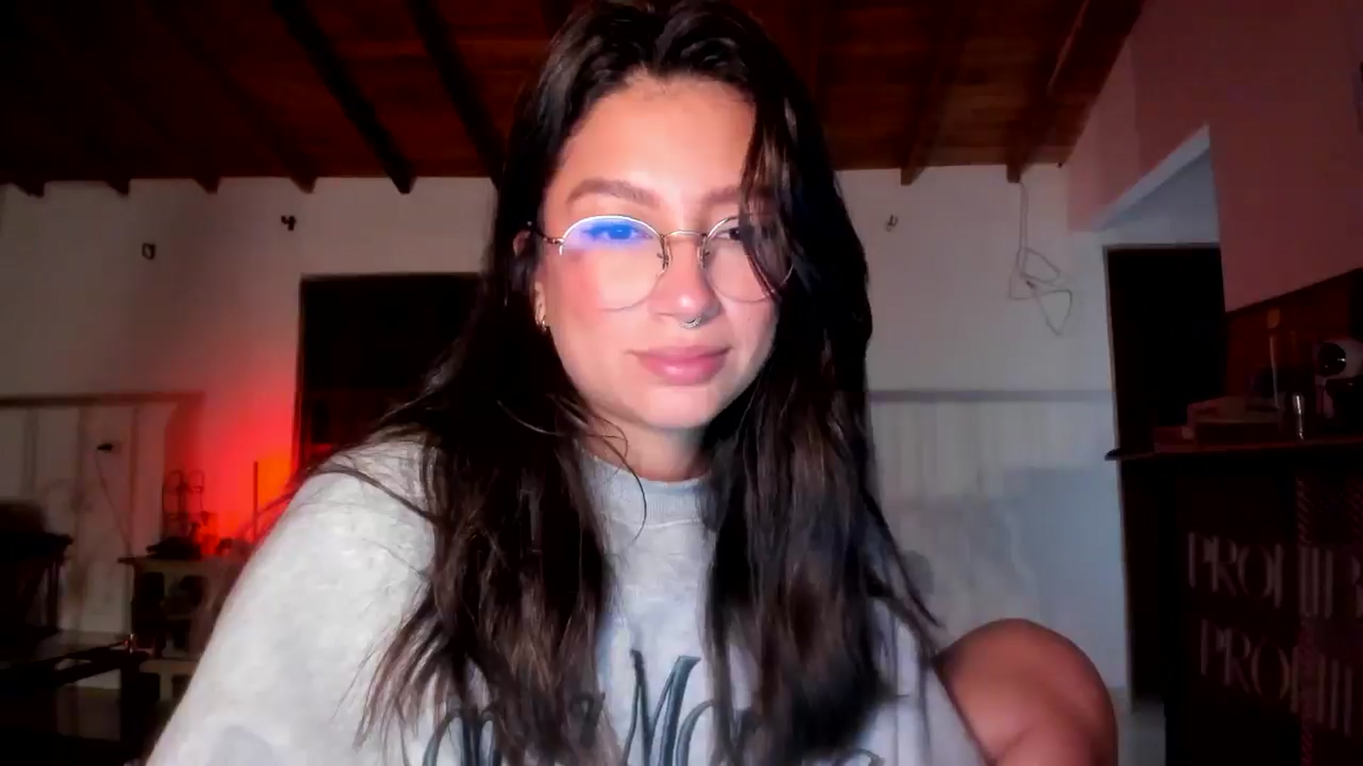Gallery image thumbnail from Lindsoft's myfreecams stream on, 08/18/2025, 05:01 image 16 of 20