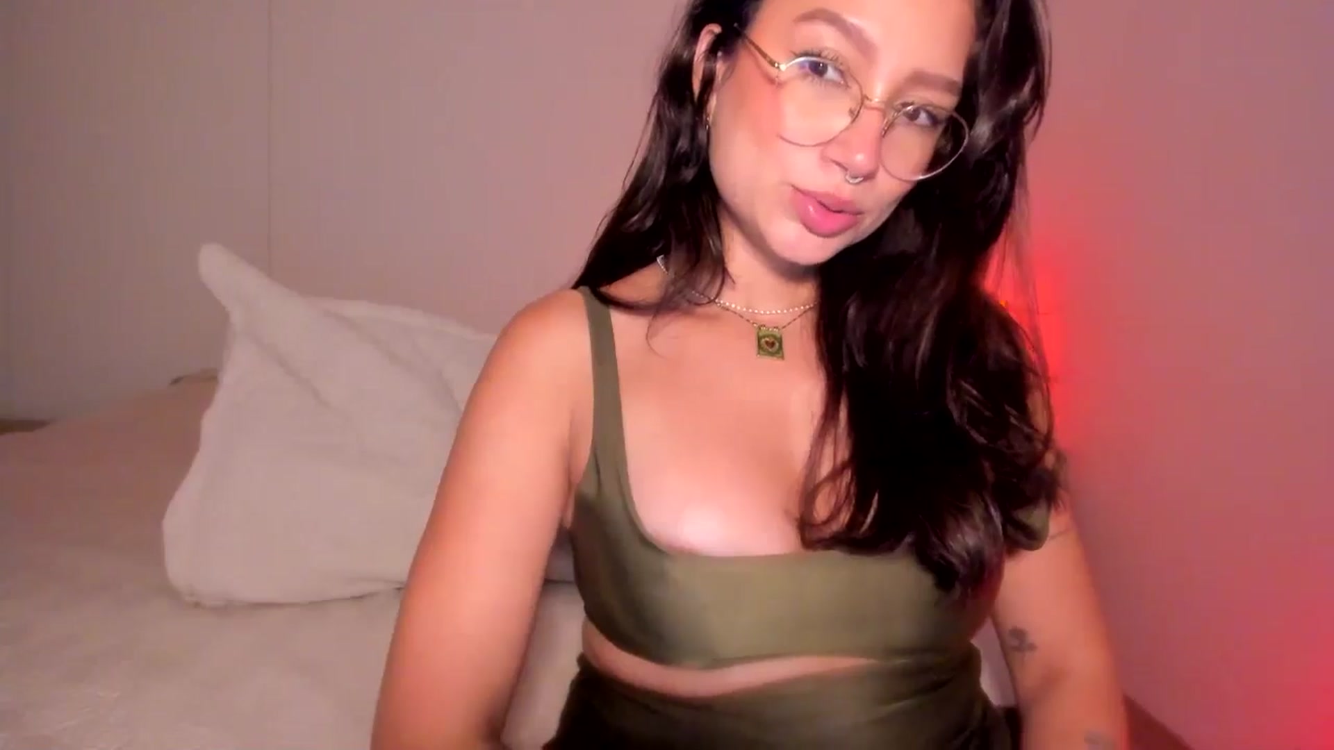 Gallery image thumbnail from Lindsoft's myfreecams stream on, 08/26/2025, 04:35 image 8 of 20