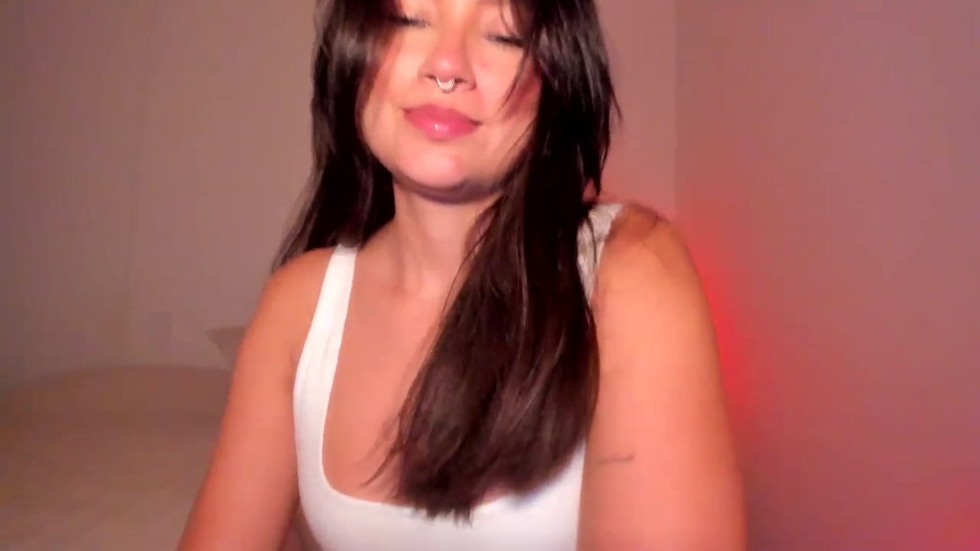 Gallery image thumbnail from Lindsoft's myfreecams stream on, 08/29/2025, 03:37 image 10 of 20