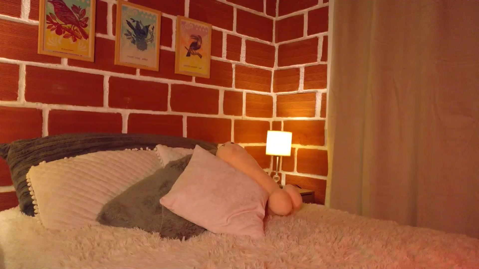 Gallery image thumbnail from Lindsoft's myfreecams stream on, 10/08/2025, 04:03 image 6 of 20