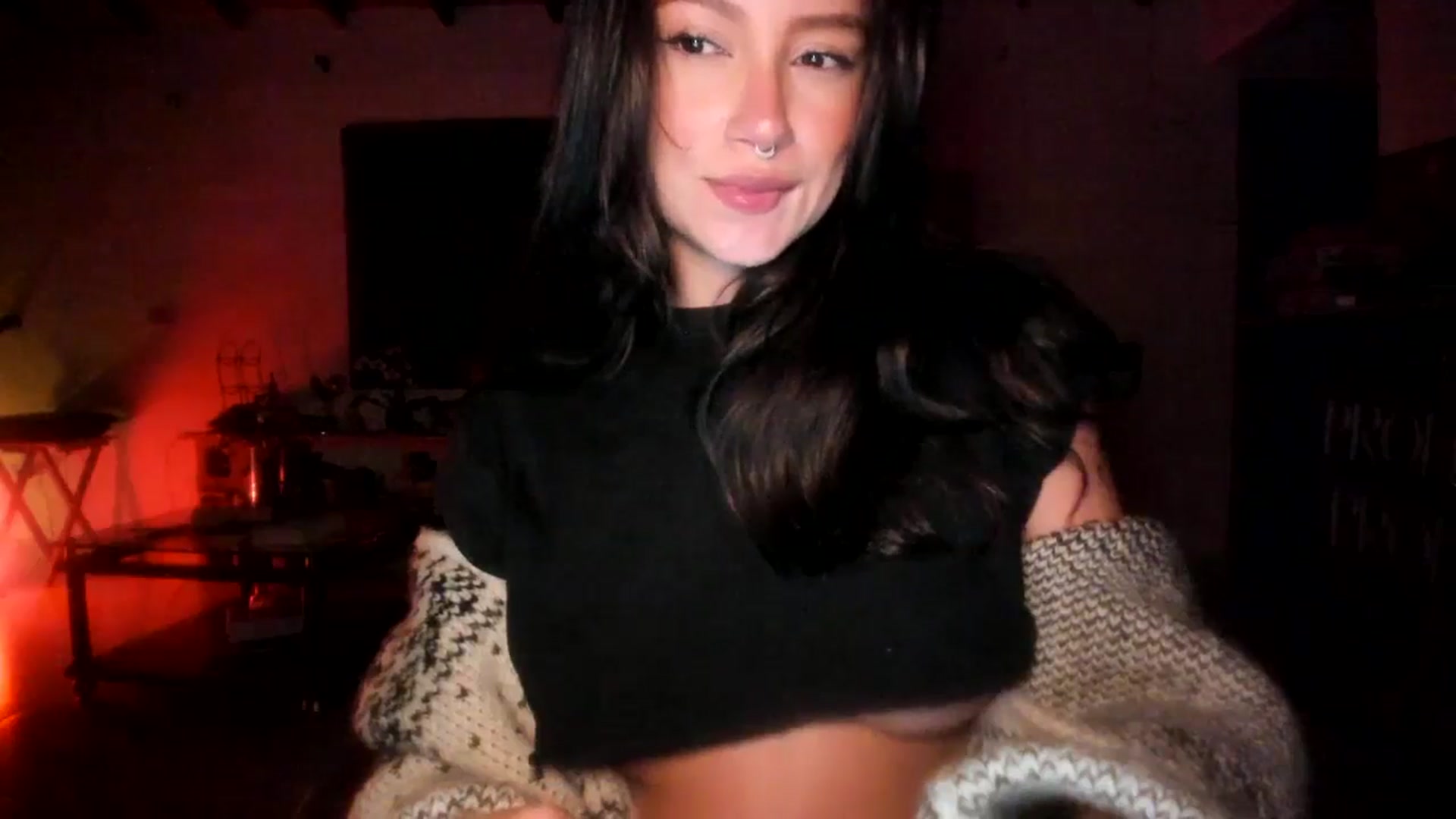 Gallery image thumbnail from Lindsoft's myfreecams stream on, 10/08/2025, 23:28 image 10 of 20