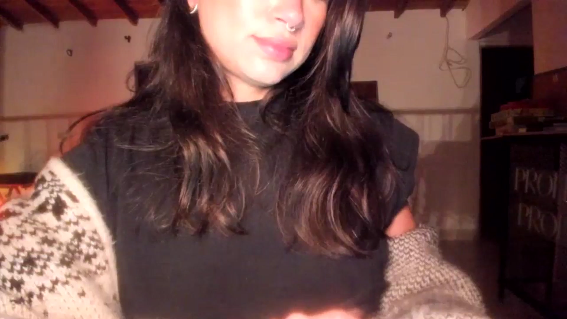 Gallery image thumbnail from Lindsoft's myfreecams stream on, 10/08/2025, 23:56 image 10 of 20