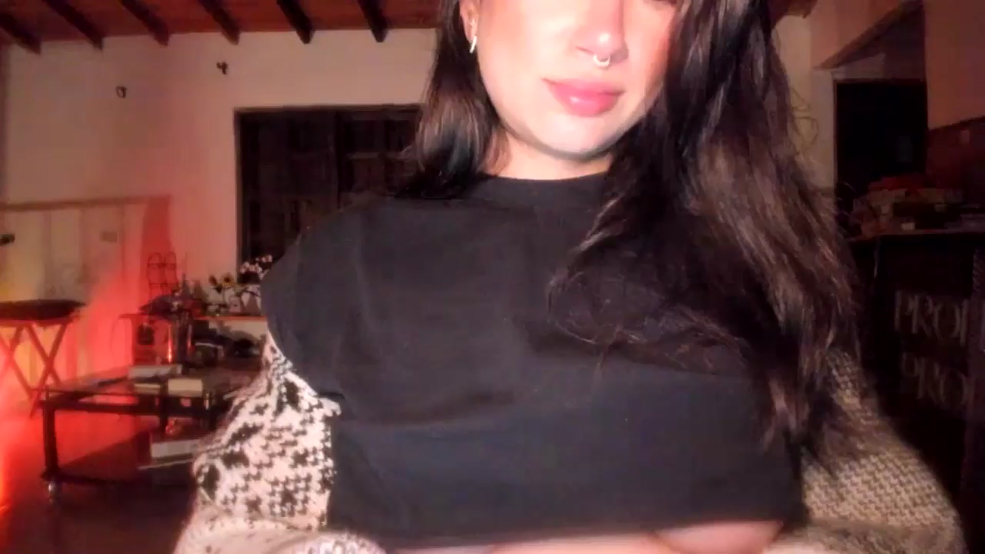 Gallery image thumbnail from Lindsoft's myfreecams stream on, 10/08/2025, 23:56 image 15 of 20