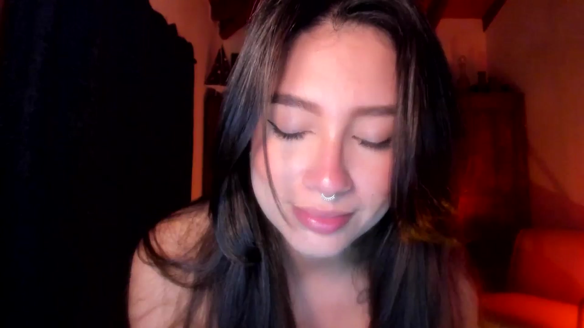 Gallery image thumbnail from Lindsoft's myfreecams stream on, 10/28/2025, 03:43 image 15 of 20