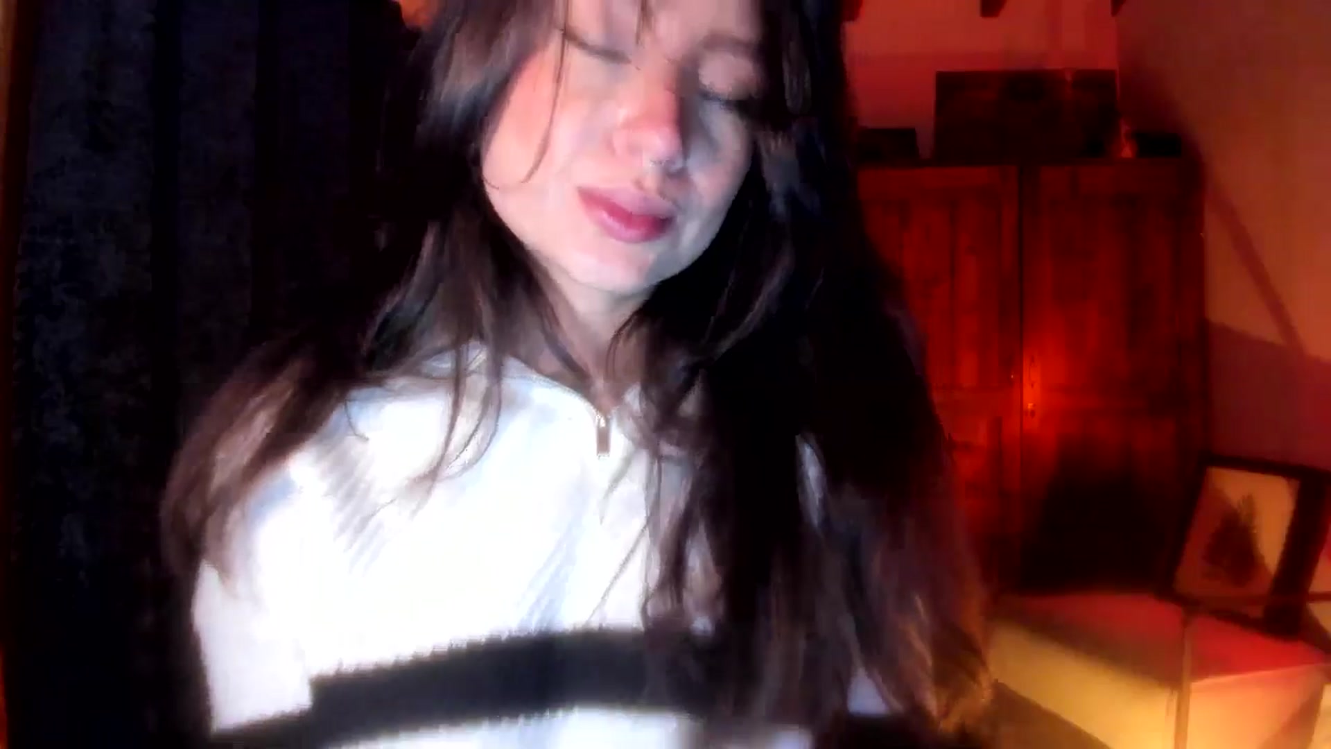 Gallery image thumbnail from Lindsoft's myfreecams stream on, 10/29/2025, 03:18 image 9 of 20