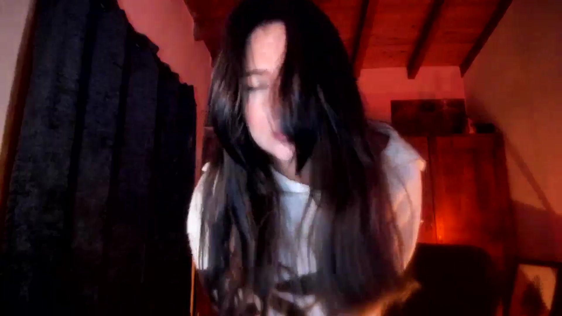 Gallery image thumbnail from Lindsoft's myfreecams stream on, 10/29/2025, 04:02 image 4 of 20