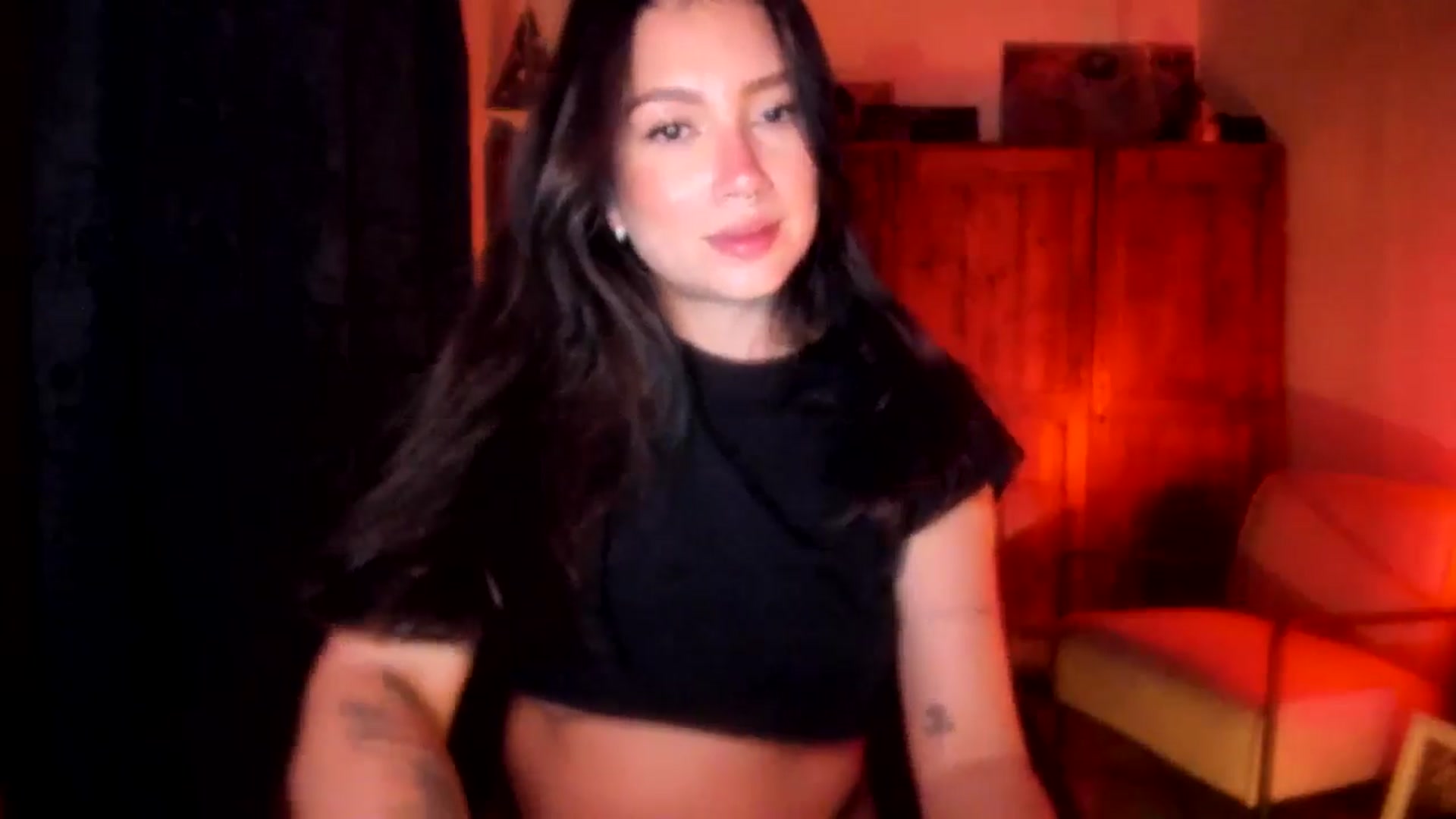Gallery image thumbnail from Lindsoft's myfreecams stream on, 10/30/2025, 01:42 image 9 of 20