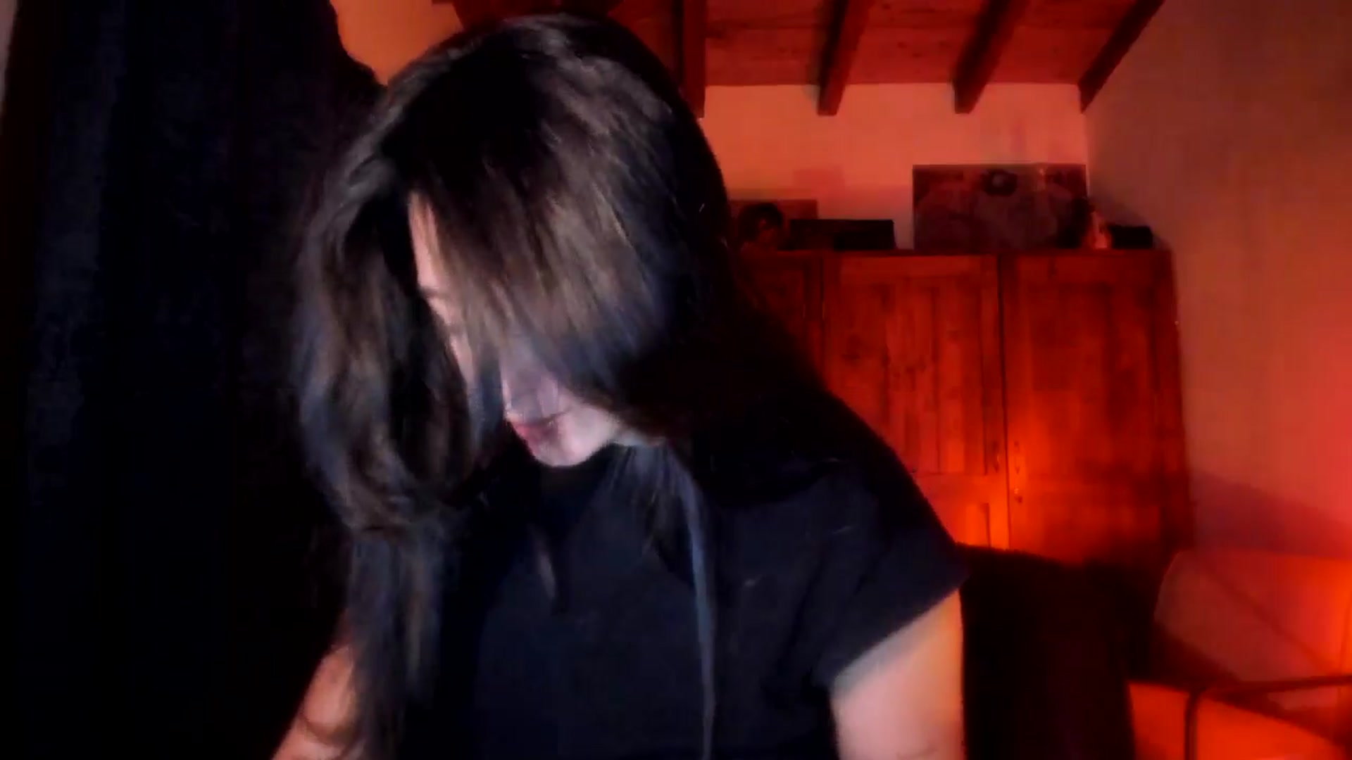 Gallery image thumbnail from Lindsoft's myfreecams stream on, 10/30/2025, 02:30 image 5 of 20