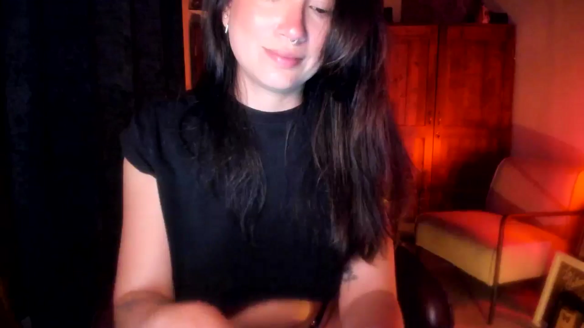 Gallery image thumbnail from Lindsoft's myfreecams stream on, 10/30/2025, 02:30 image 18 of 20