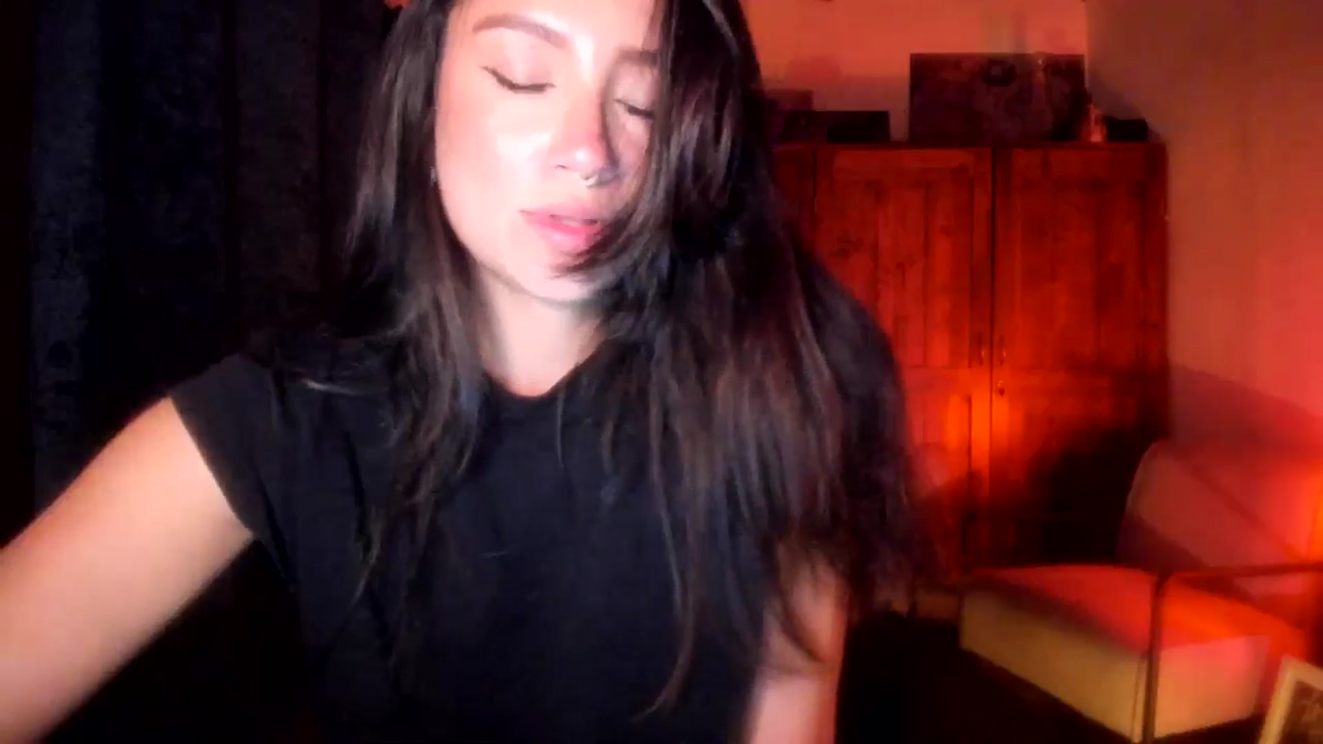 Gallery image thumbnail from Lindsoft's myfreecams stream on, 10/30/2025, 02:49 image 14 of 20