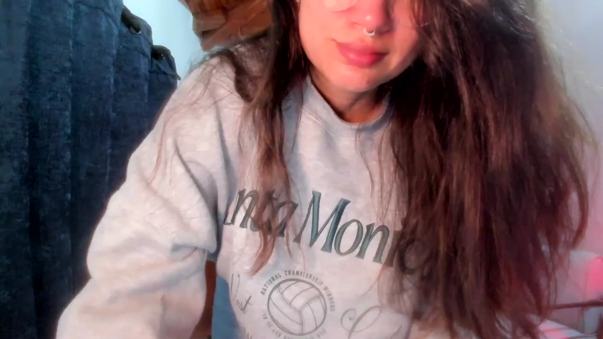 Gallery image thumbnail from Lindsoft's myfreecams stream on, 10/31/2025, 04:41 image 16 of 20