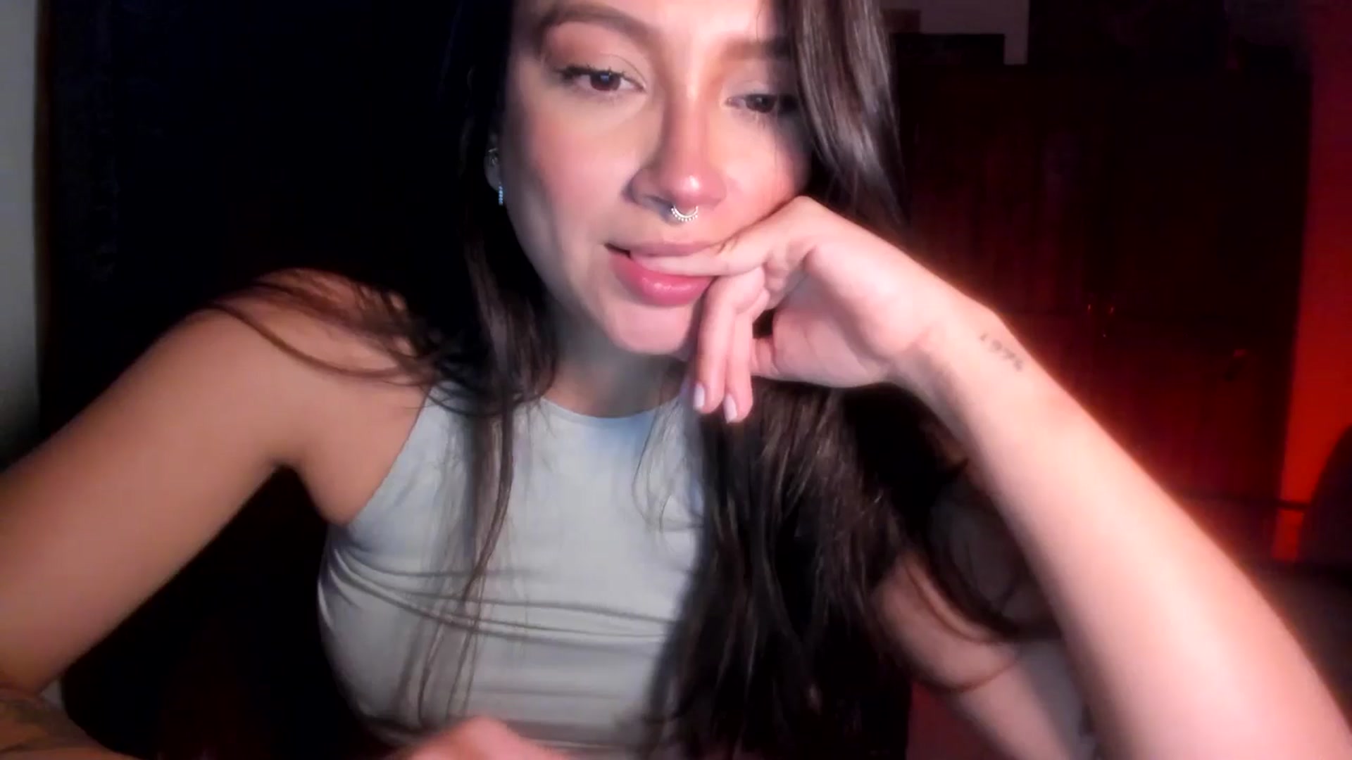 Gallery image thumbnail from Lindsoft's myfreecams stream on, 11/05/2025, 01:33 image 6 of 20