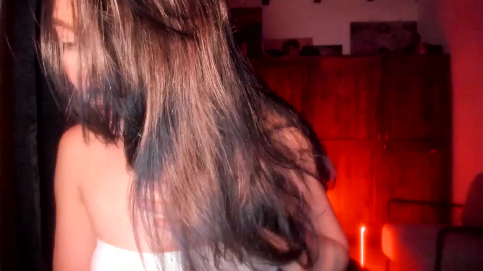 Gallery image thumbnail from Lindsoft's myfreecams stream on, 11/06/2025, 01:19 image 8 of 20