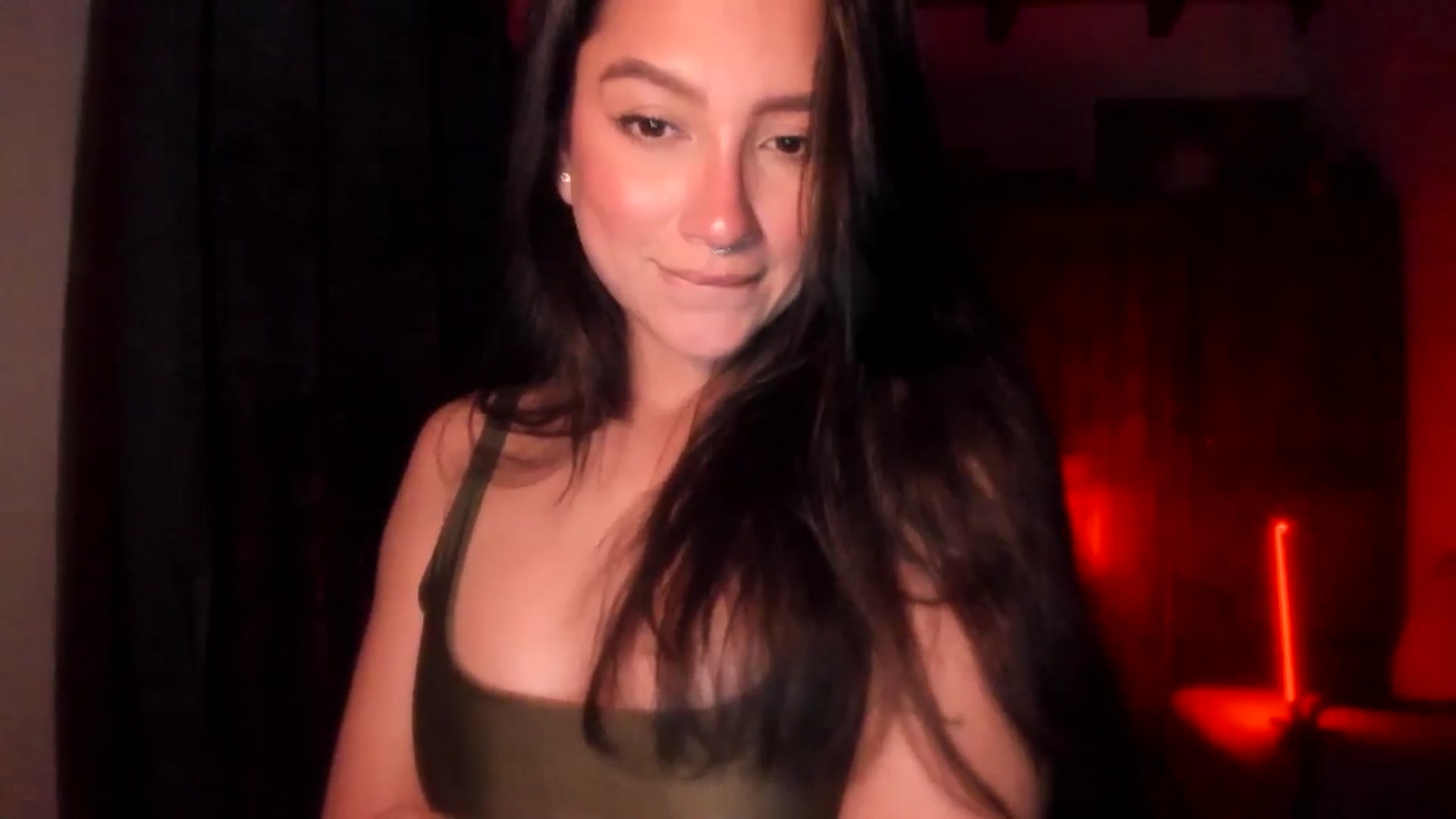 Gallery image thumbnail from Lindsoft's myfreecams stream on, 11/19/2025, 02:40 image 16 of 20