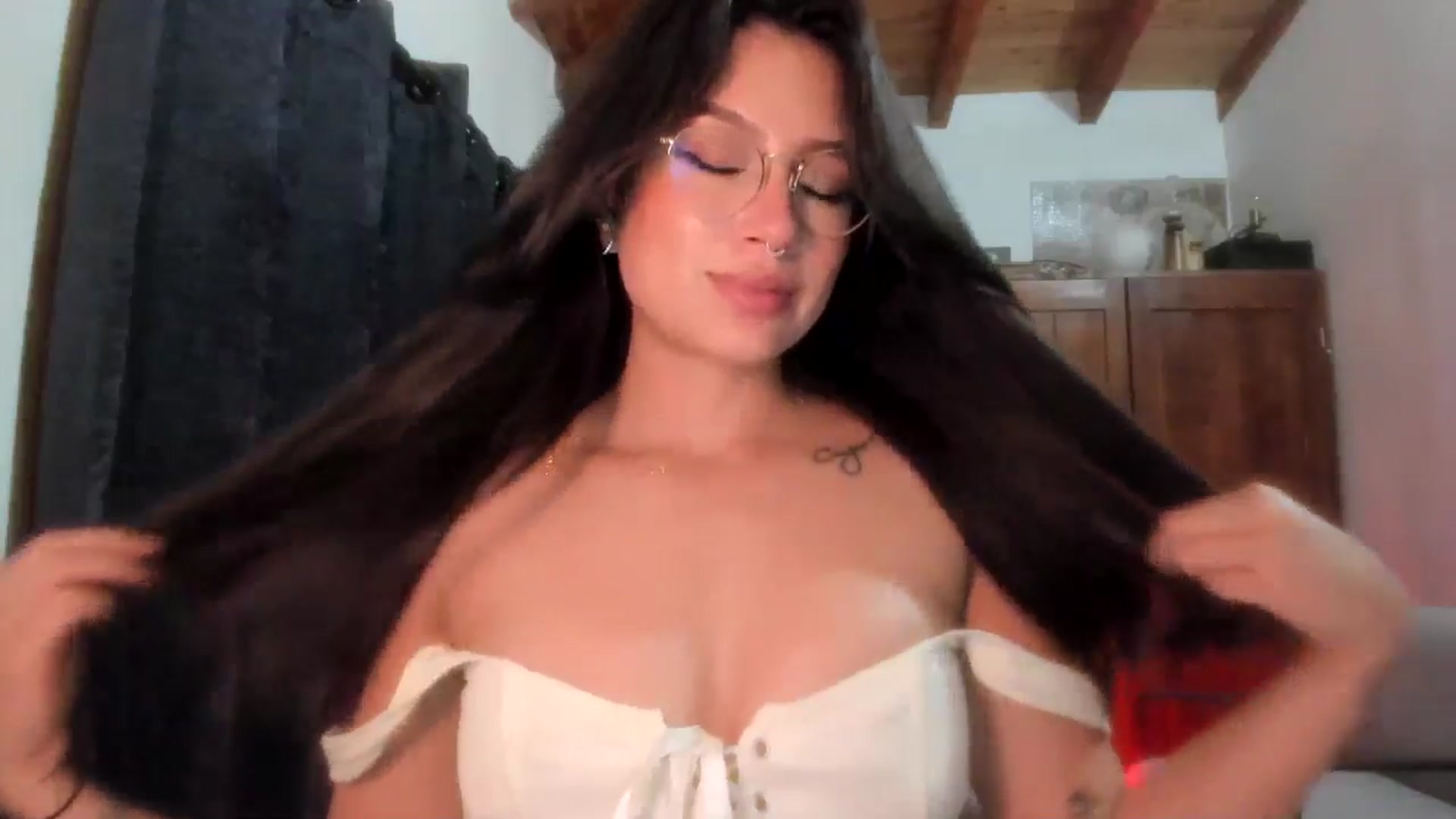 Gallery image thumbnail from Lindsoft's myfreecams stream on, 11/20/2025, 02:11 image 4 of 20