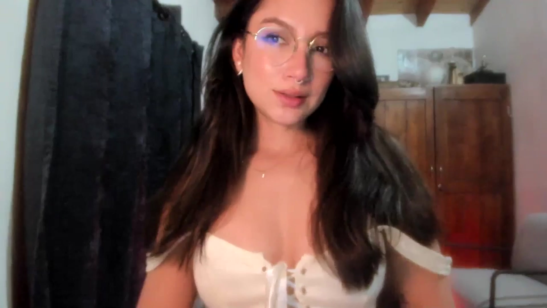 Gallery image thumbnail from Lindsoft's myfreecams stream on, 11/20/2025, 02:11 image 7 of 20