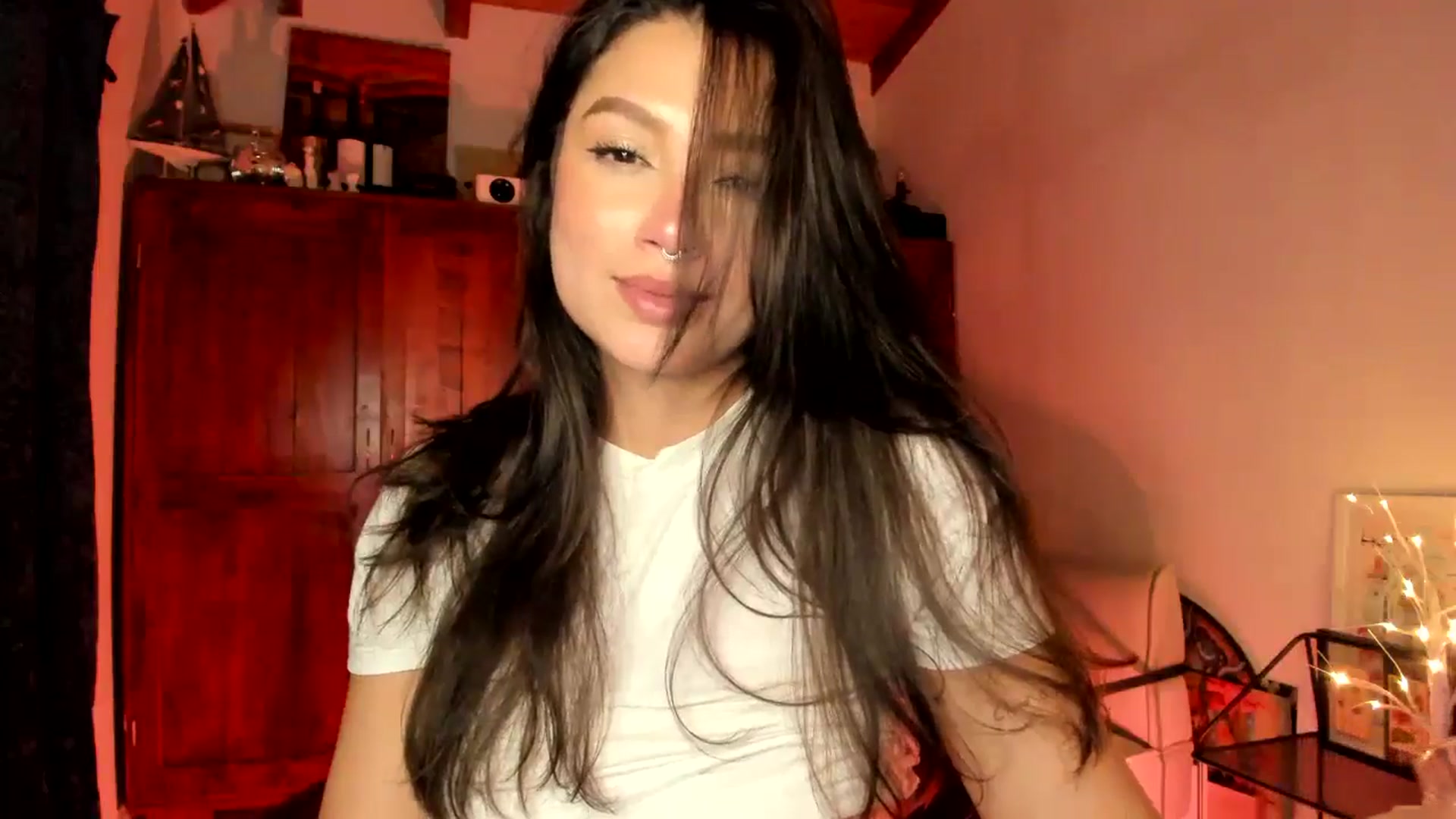 Gallery image thumbnail from Lindsoft's myfreecams stream on, 11/30/2025, 04:35 image 14 of 20