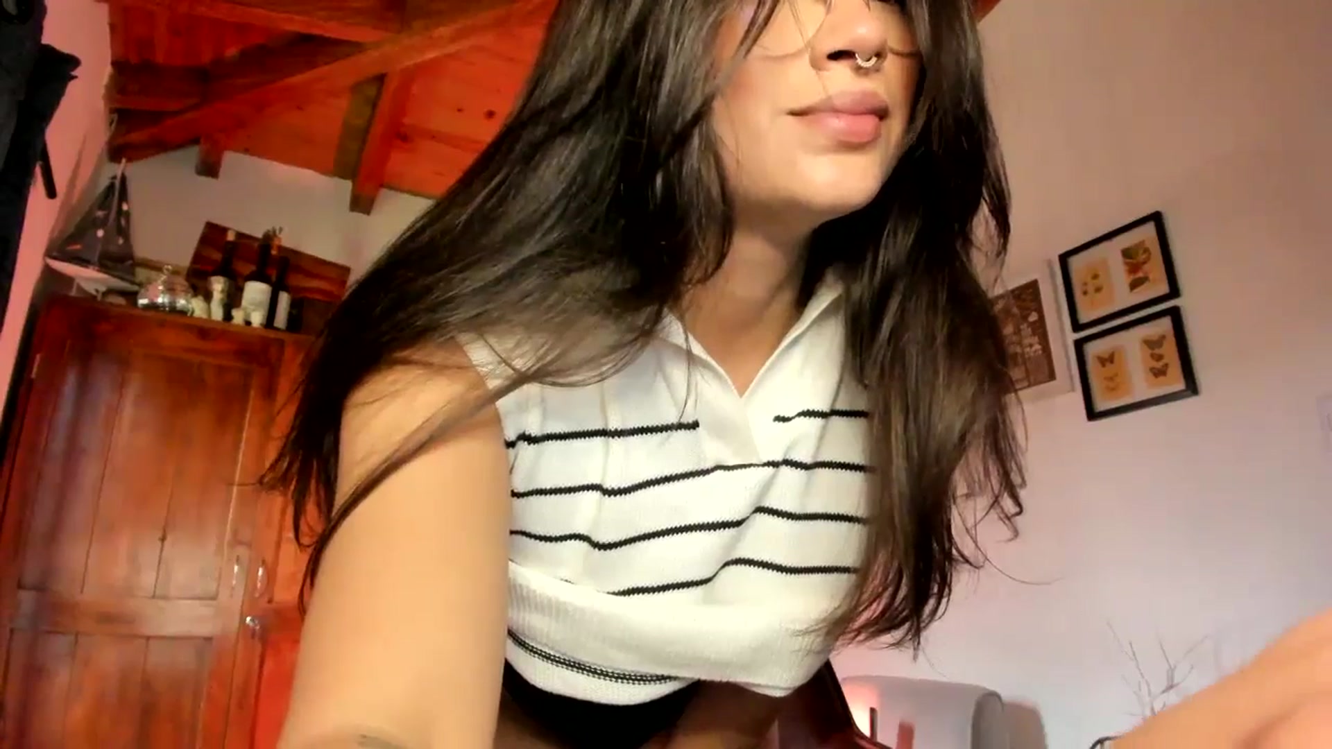 Gallery image thumbnail from Lindsoft's myfreecams stream on, 12/02/2025, 18:57 image 17 of 20