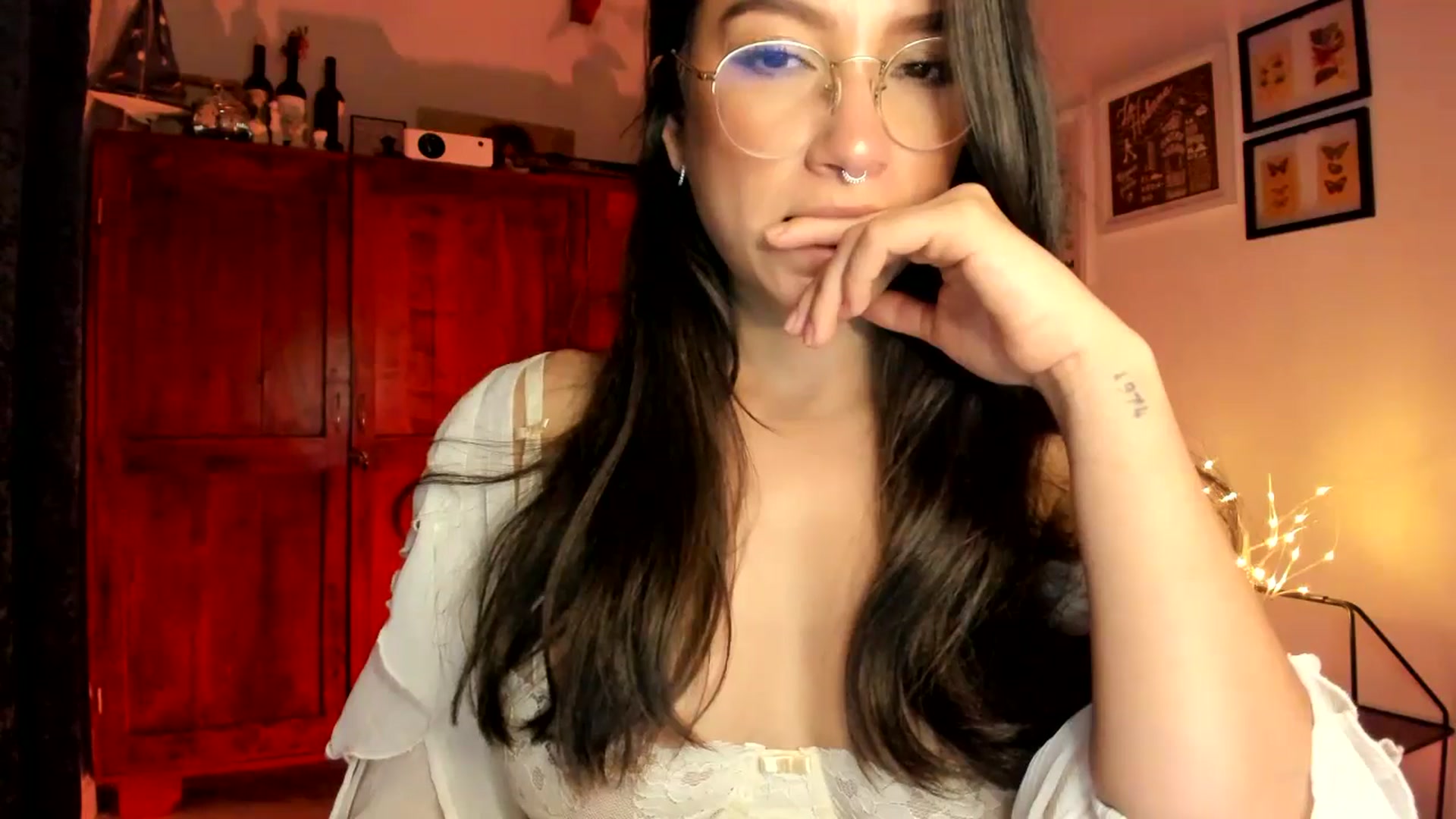 Gallery image thumbnail from Lindsoft's myfreecams stream on, 12/09/2025, 01:45 image 16 of 20