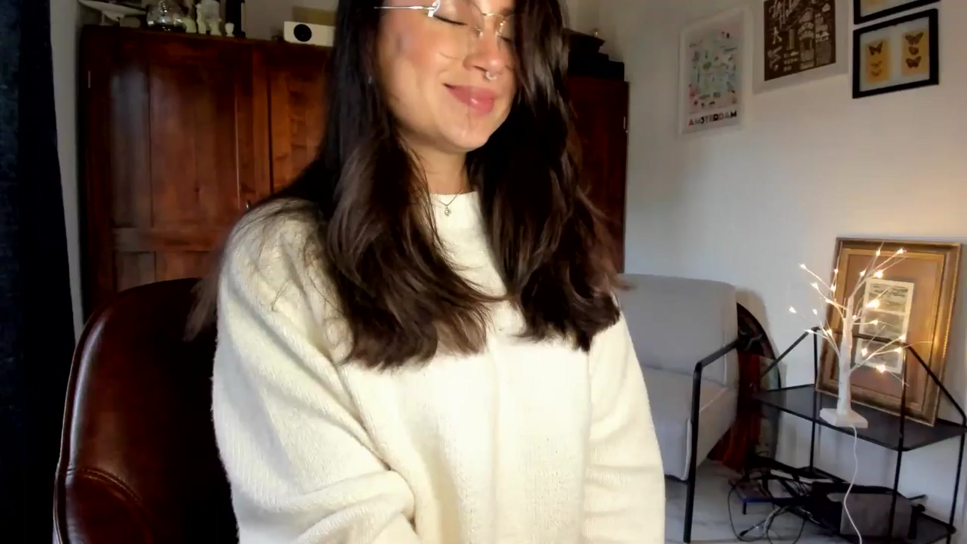 Gallery image thumbnail from Lindsoft's myfreecams stream on, 12/12/2025, 21:30 image 1 of 20