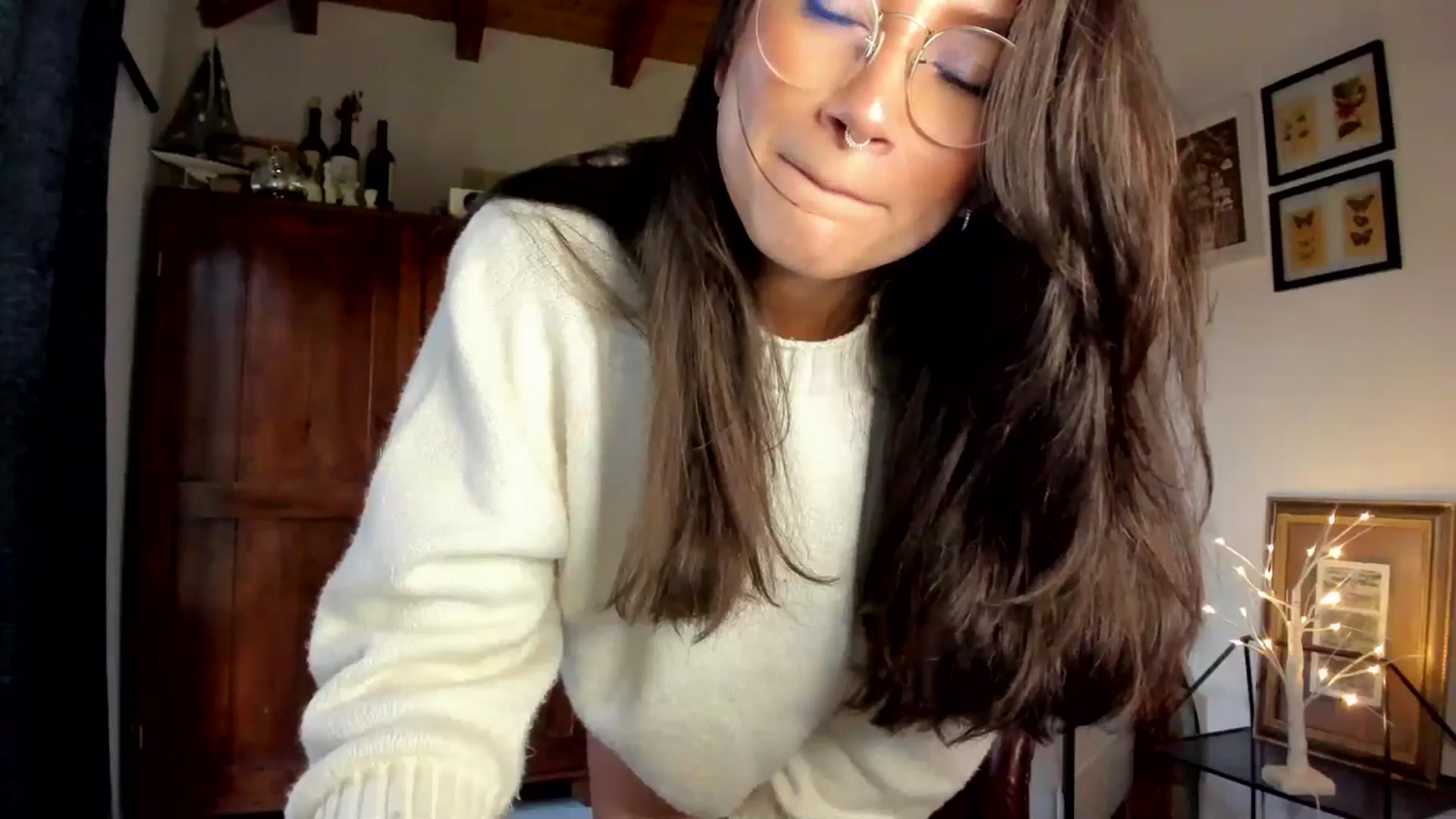 Gallery image thumbnail from Lindsoft's myfreecams stream on, 12/12/2025, 21:30 image 11 of 20
