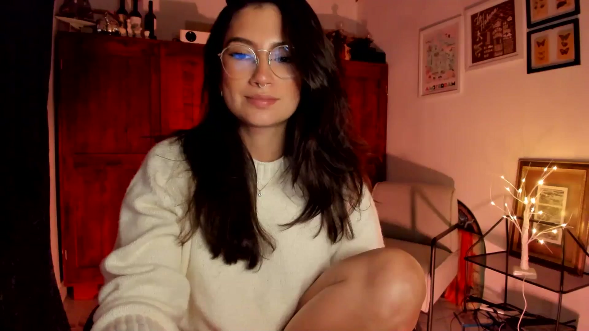 Gallery image thumbnail from Lindsoft's myfreecams stream on, 12/13/2025, 03:25 image 2 of 20