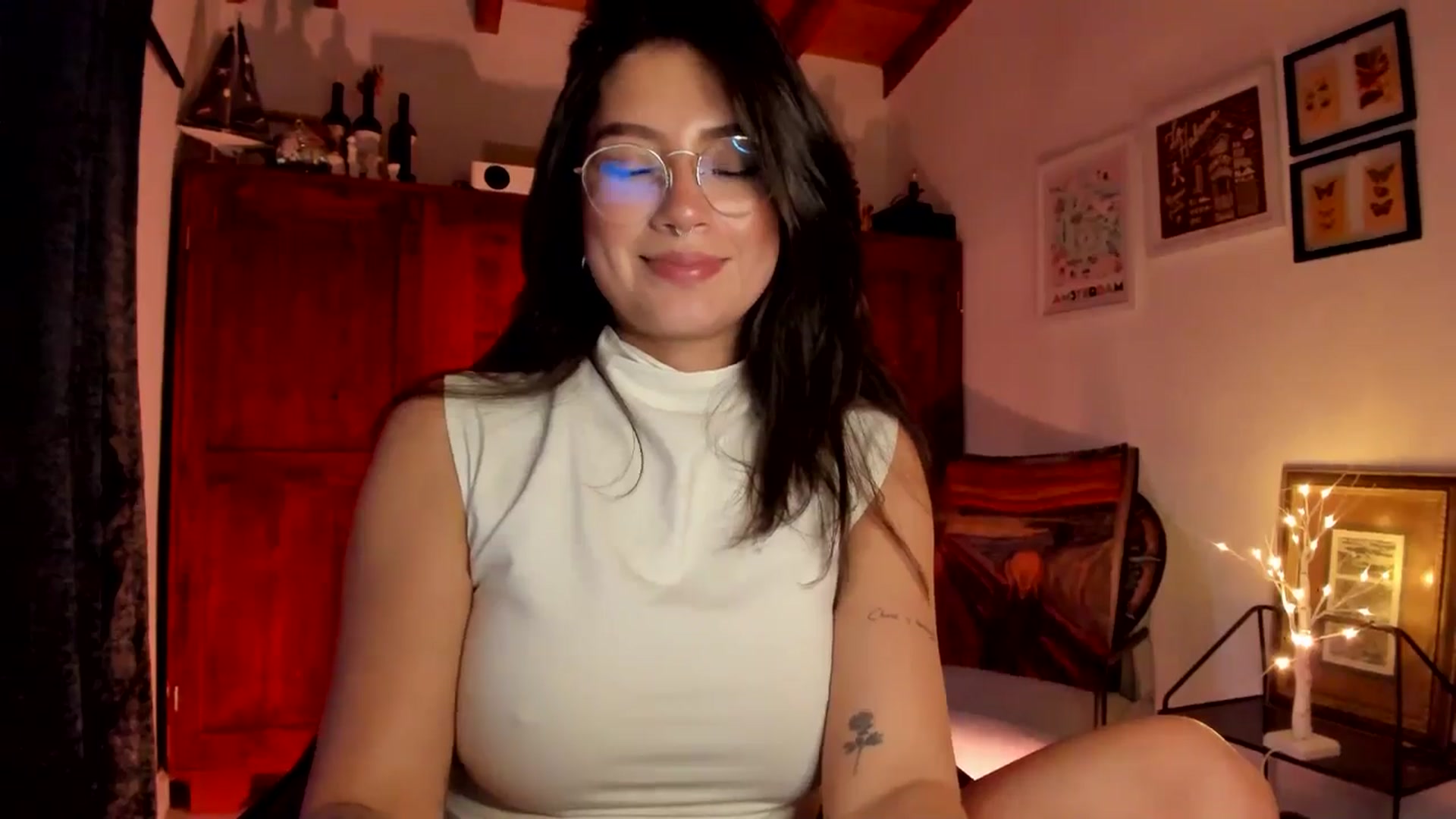Gallery image thumbnail from Lindsoft's myfreecams stream on, 12/20/2025, 22:54 image 14 of 20