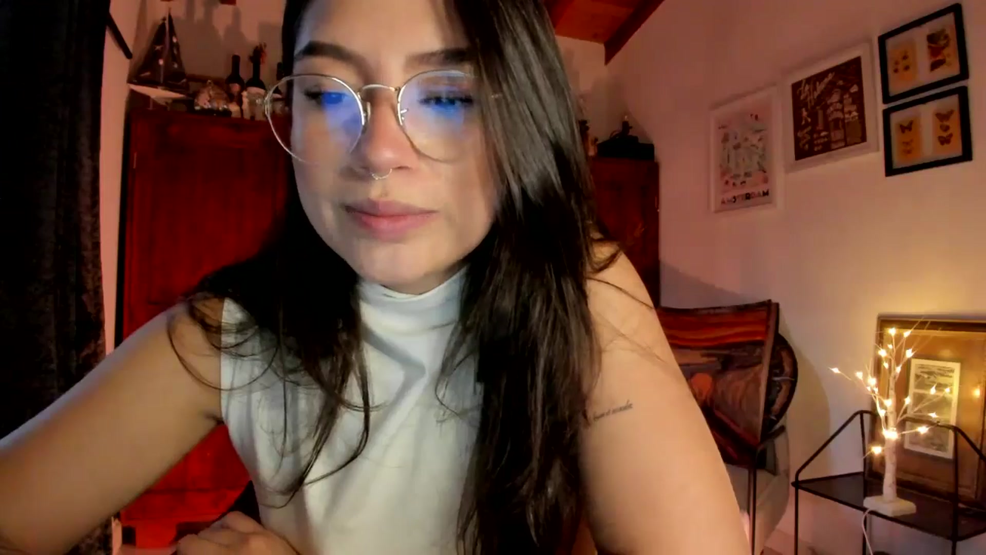 Gallery image thumbnail from Lindsoft's myfreecams stream on, 12/20/2025, 22:54 image 4 of 20