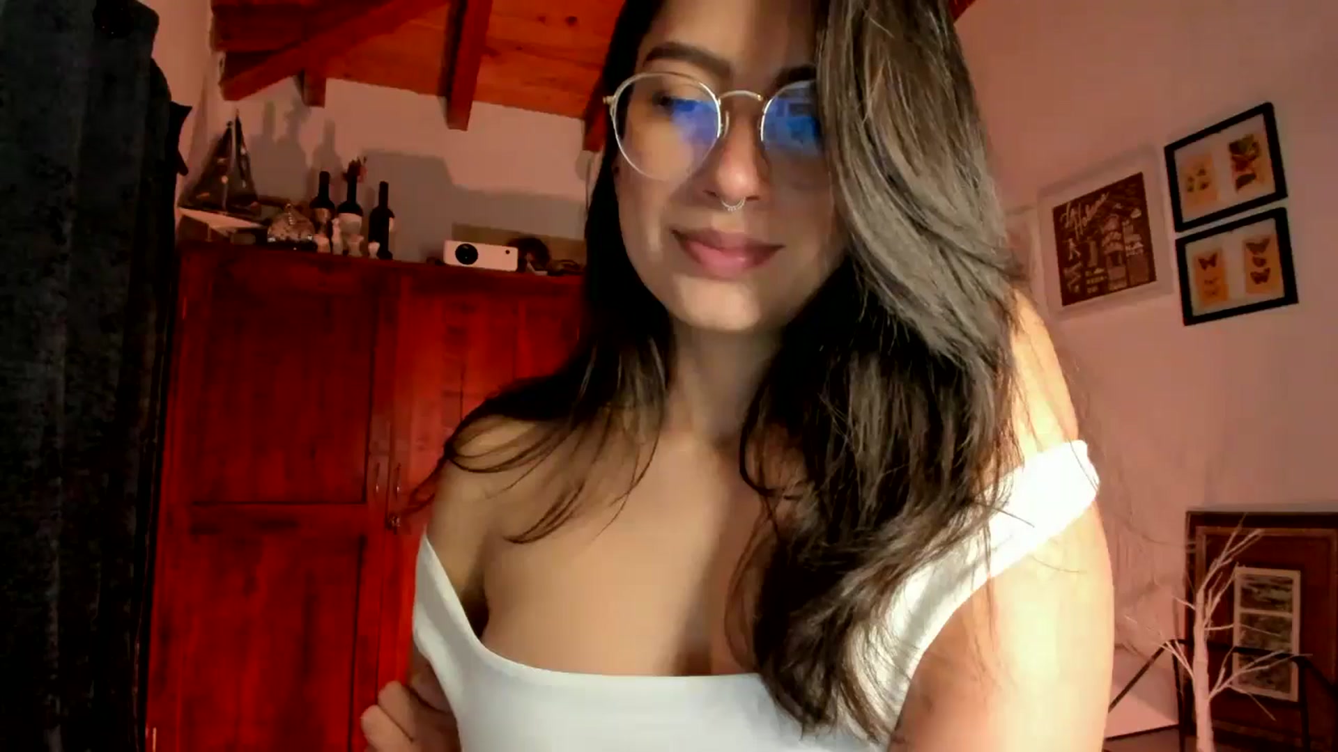 Gallery image thumbnail from Lindsoft's myfreecams stream on, 12/23/2025, 02:25 image 3 of 20