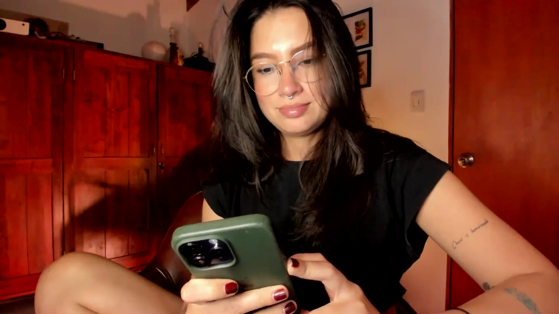 Gallery image thumbnail from Lindsoft's myfreecams stream on, 12/29/2025, 01:32 image 3 of 20