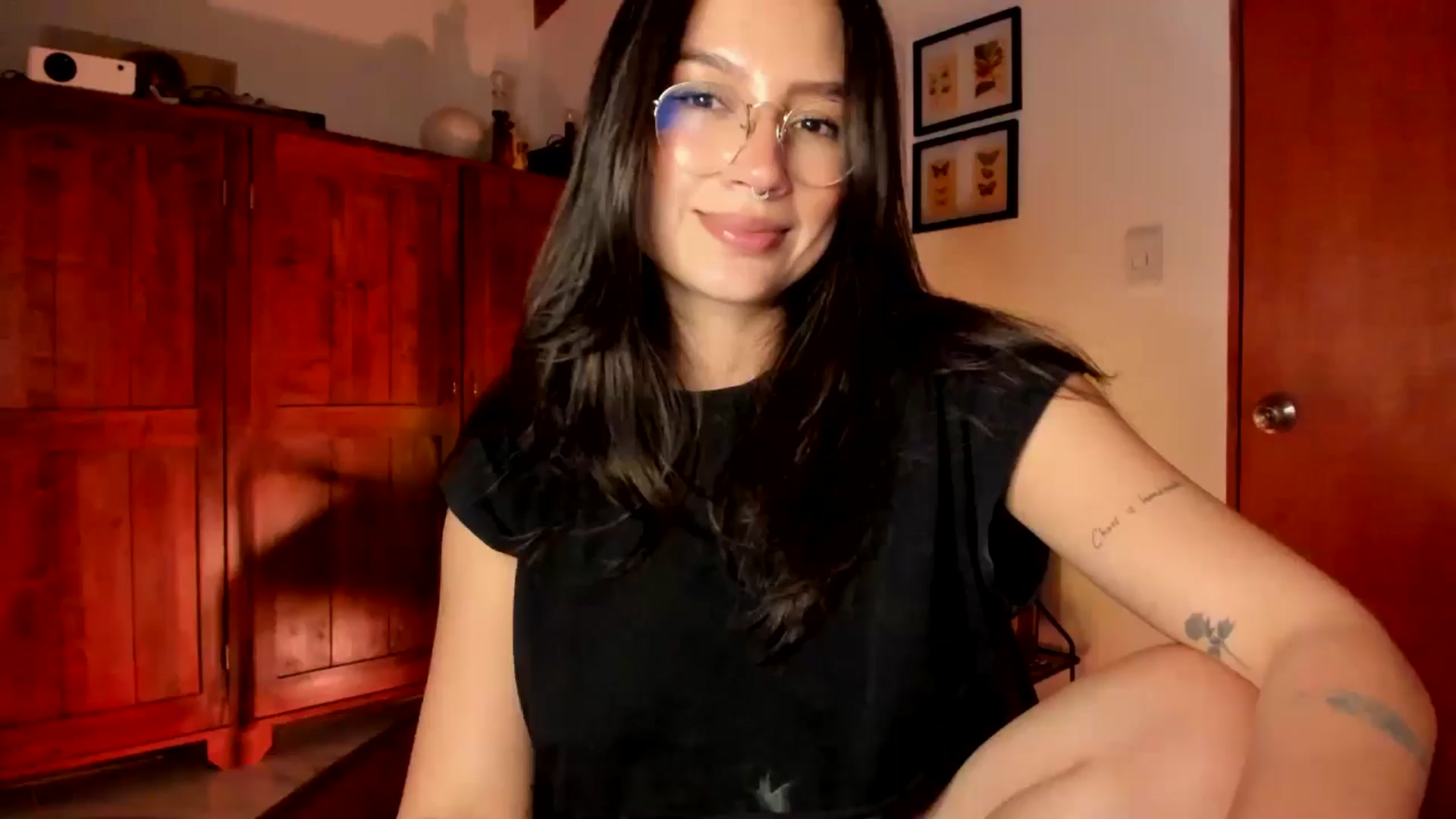 Gallery image thumbnail from Lindsoft's myfreecams stream on, 12/29/2025, 01:32 image 18 of 20