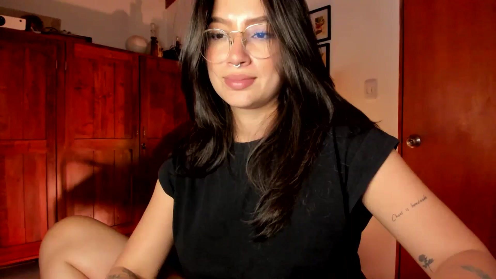 Gallery image thumbnail from Lindsoft's myfreecams stream on, 12/29/2025, 01:32 image 10 of 20