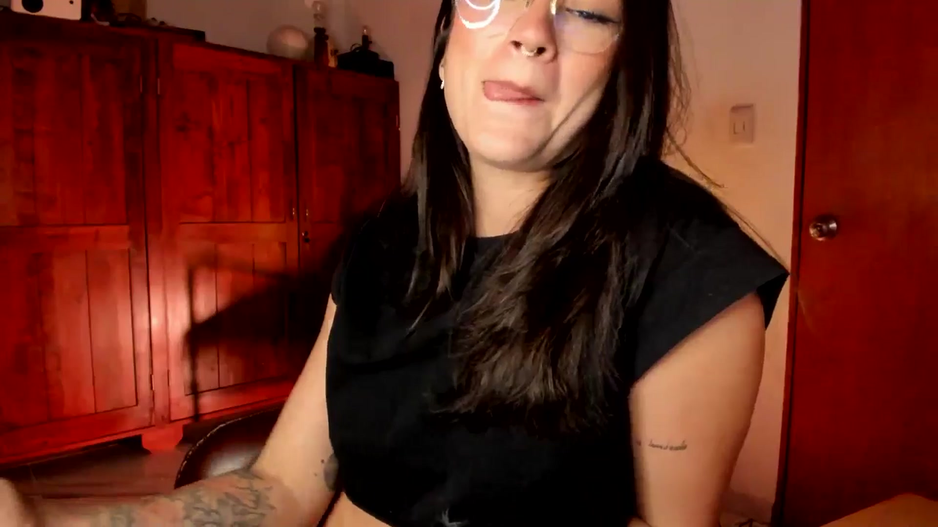 Gallery image thumbnail from Lindsoft's myfreecams stream on, 12/29/2025, 03:18 image 2 of 20