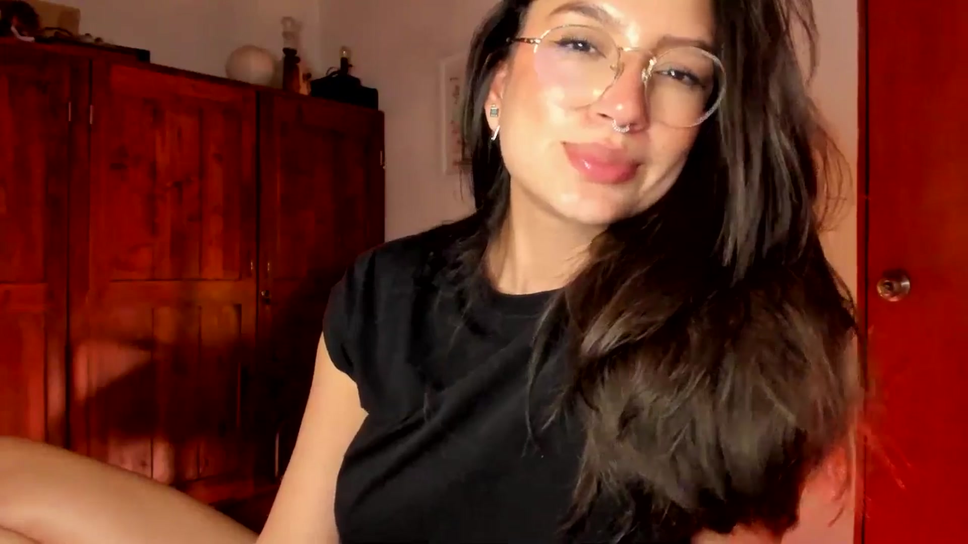 Gallery image thumbnail from Lindsoft's myfreecams stream on, 12/29/2025, 03:18 image 20 of 20