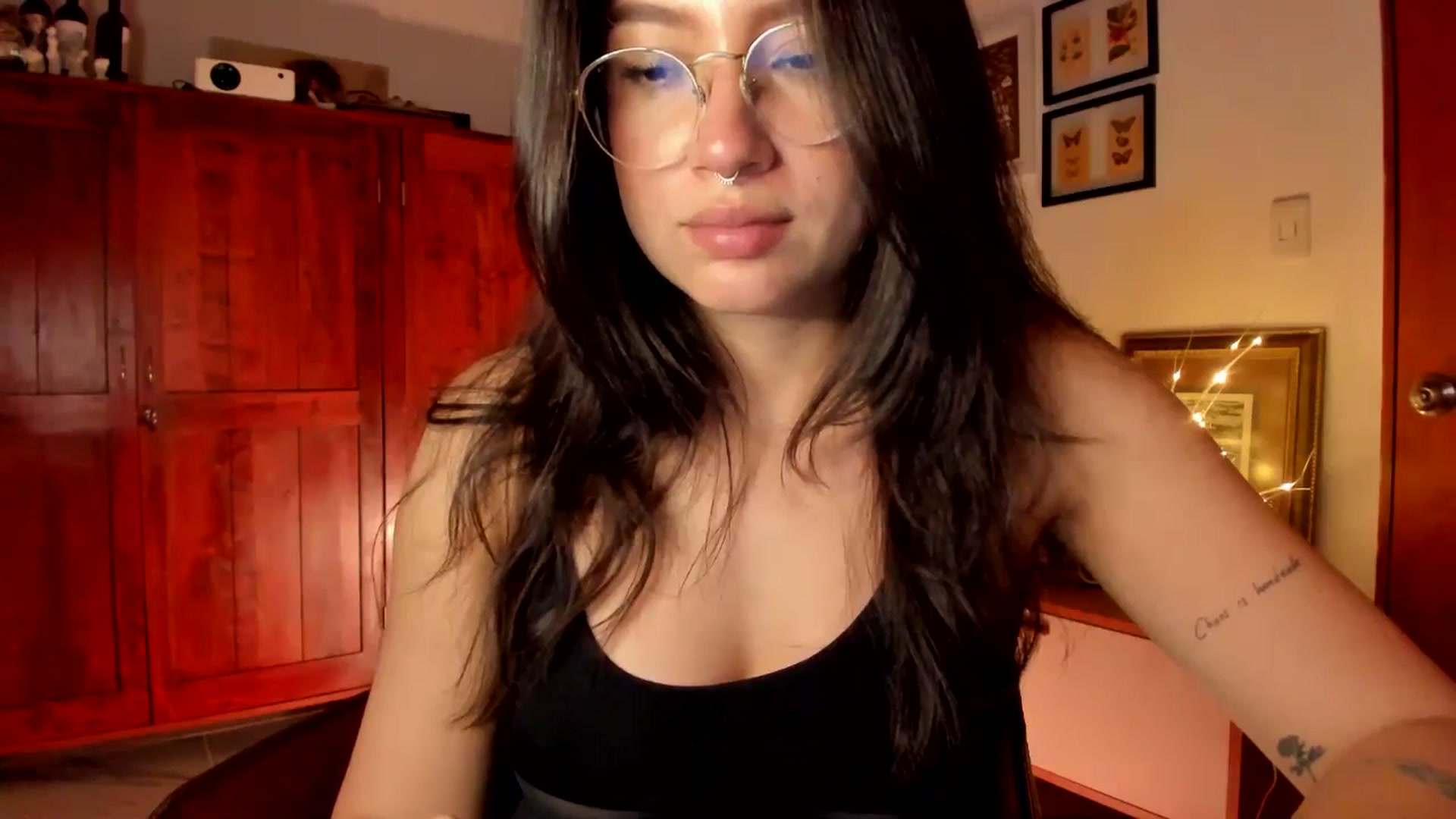 Gallery image thumbnail from Lindsoft's myfreecams stream on, 12/31/2025, 03:40 image 6 of 20