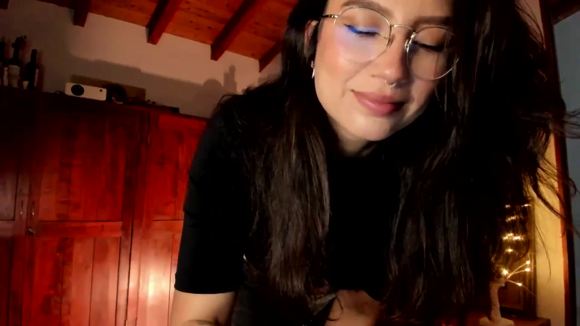 Gallery image thumbnail from Lindsoft's myfreecams stream on, 01/08/2026, 24:22 image 17 of 20