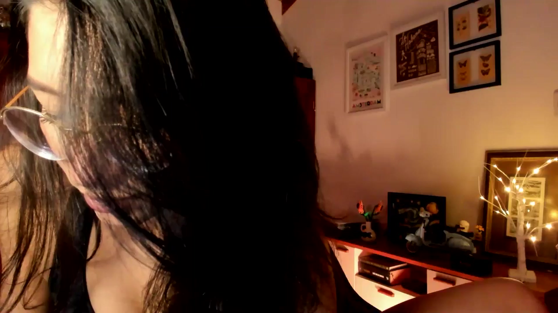 Gallery image thumbnail from Lindsoft's myfreecams stream on, 01/11/2026, 05:56 image 16 of 20