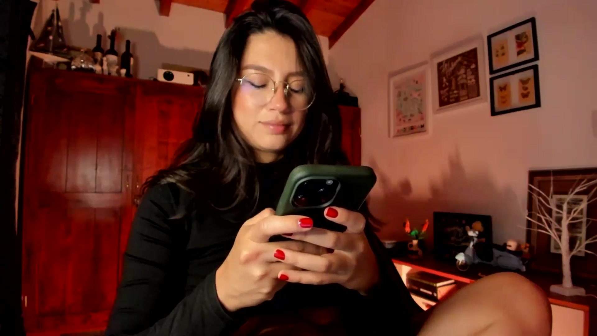 Gallery image thumbnail from Lindsoft's myfreecams stream on, 01/13/2026, 03:51 image 2 of 20