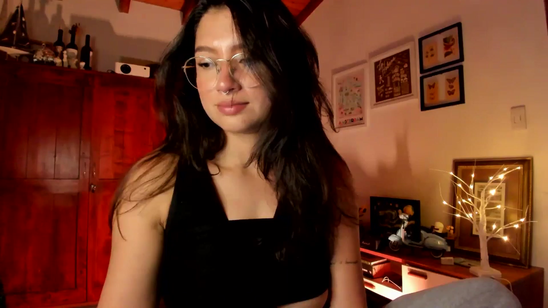 Gallery image thumbnail from Lindsoft's myfreecams stream on, 01/14/2026, 22:54 image 19 of 20