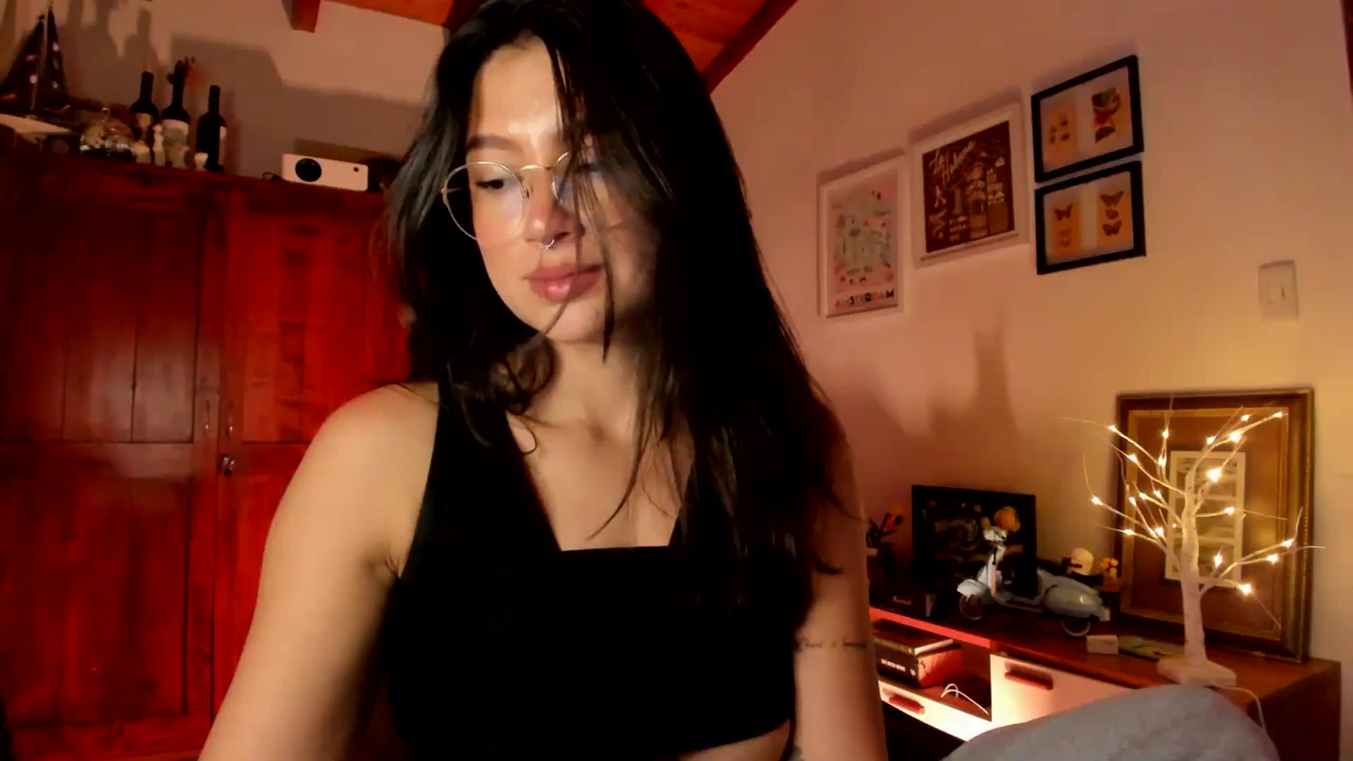 Gallery image thumbnail from Lindsoft's myfreecams stream on, 01/14/2026, 22:54 image 20 of 20