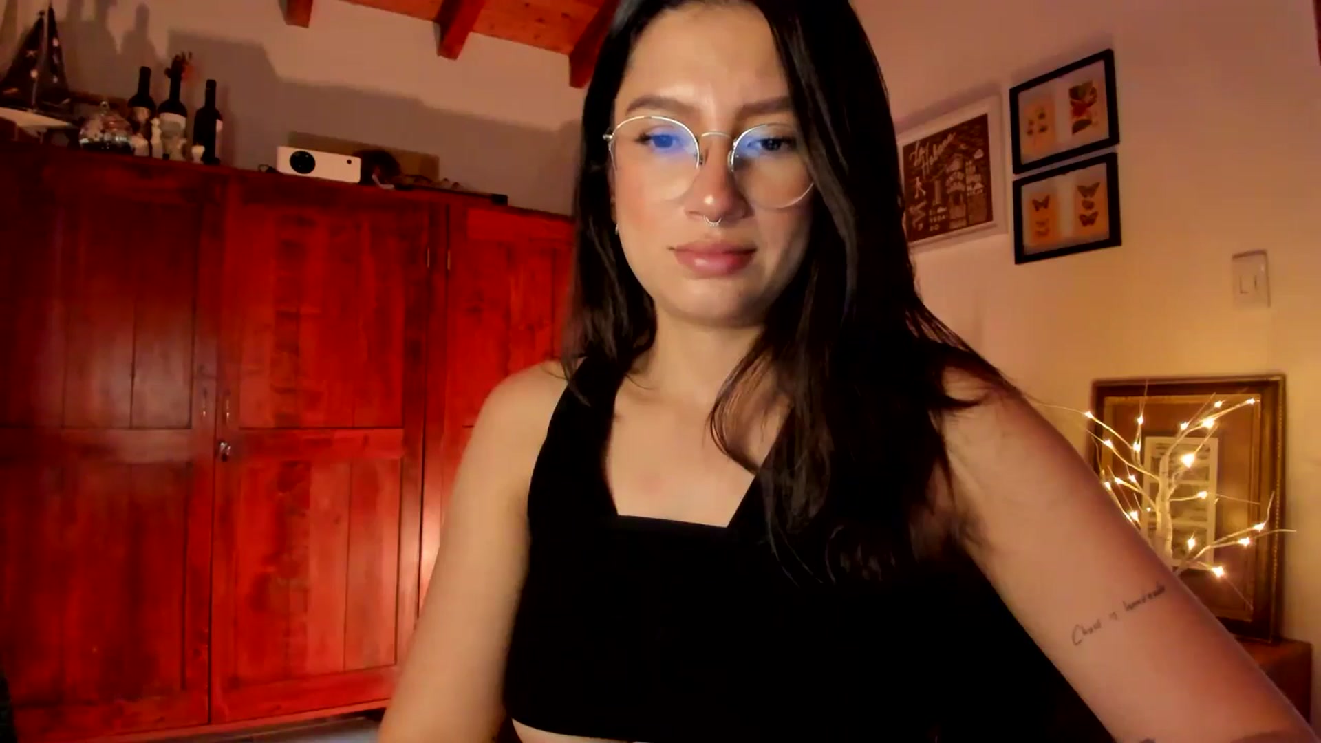 Gallery image thumbnail from Lindsoft's myfreecams stream on, 01/14/2026, 22:54 image 12 of 20