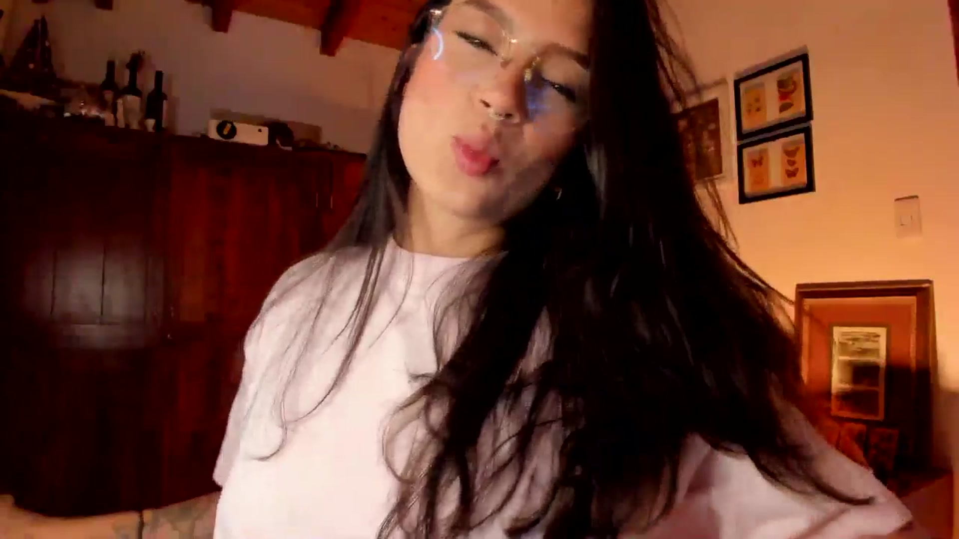 Gallery image thumbnail from Lindsoft's myfreecams stream on, 01/22/2026, 24:02 image 2 of 20