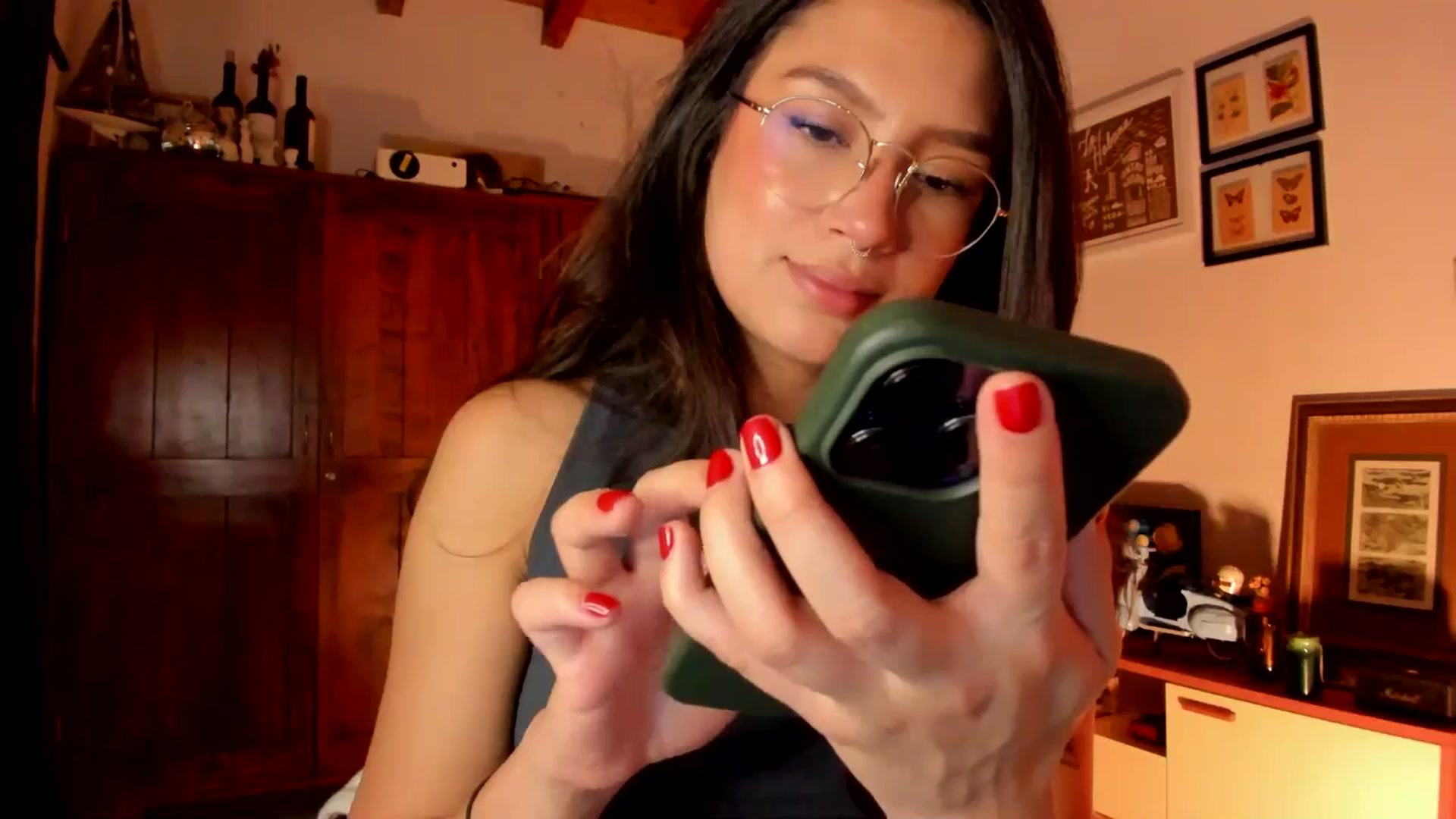 Gallery image thumbnail from Lindsoft's myfreecams stream on, 01/30/2026, 04:26 image 18 of 20