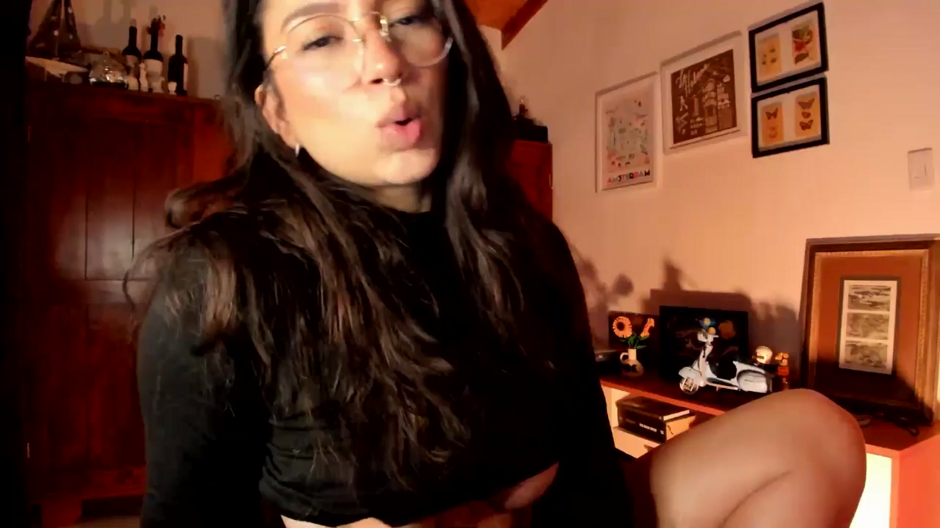 Gallery image thumbnail from Lindsoft's myfreecams stream on, 02/02/2026, 02:40 image 1 of 20