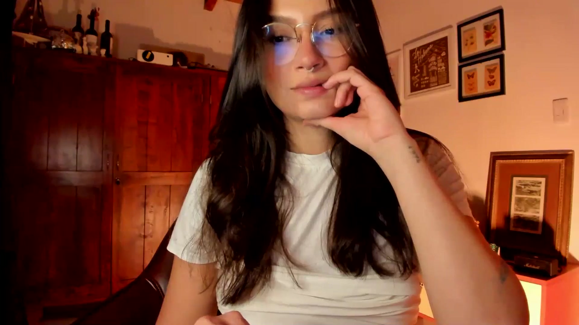 Gallery image thumbnail from Lindsoft's myfreecams stream on, 02/03/2026, 01:56 image 18 of 20