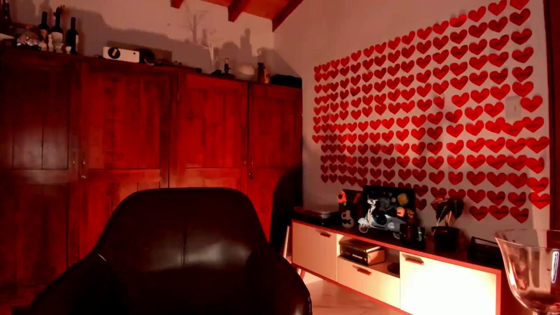 Gallery image thumbnail from Lindsoft's myfreecams stream on, 02/15/2026, 01:14 image 17 of 20
